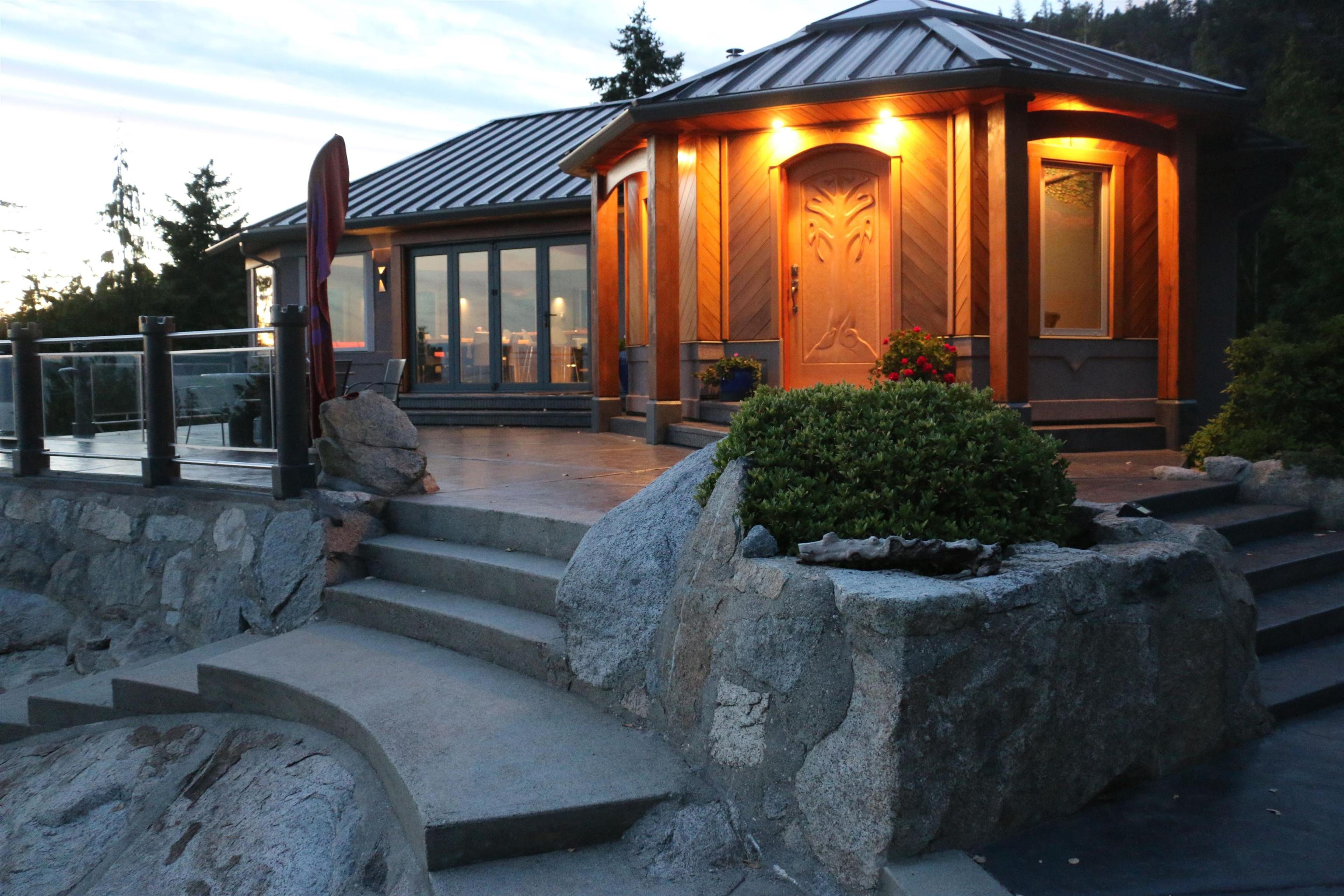 10664 Wood Bay Heights Road, Halfmoon Bay - Exteriors - Photo 2