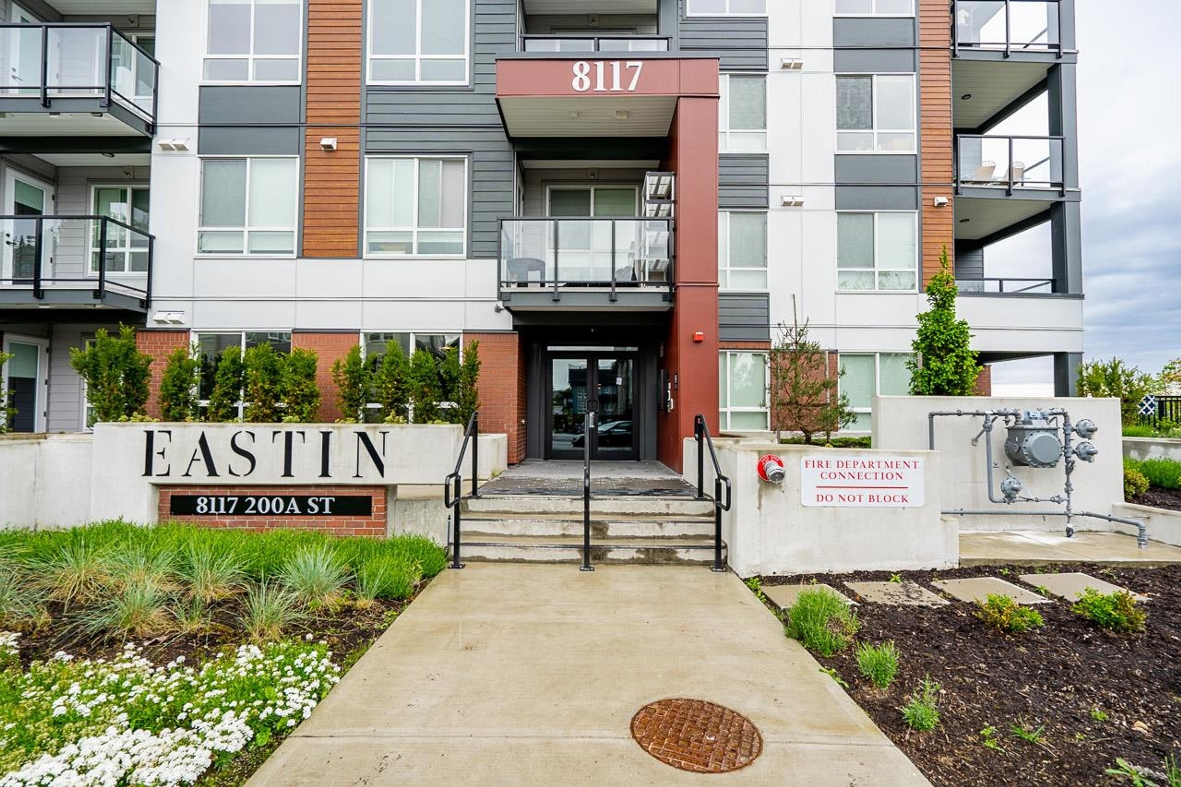 8117 200a Street, Langley - Exteriors - Photo 2