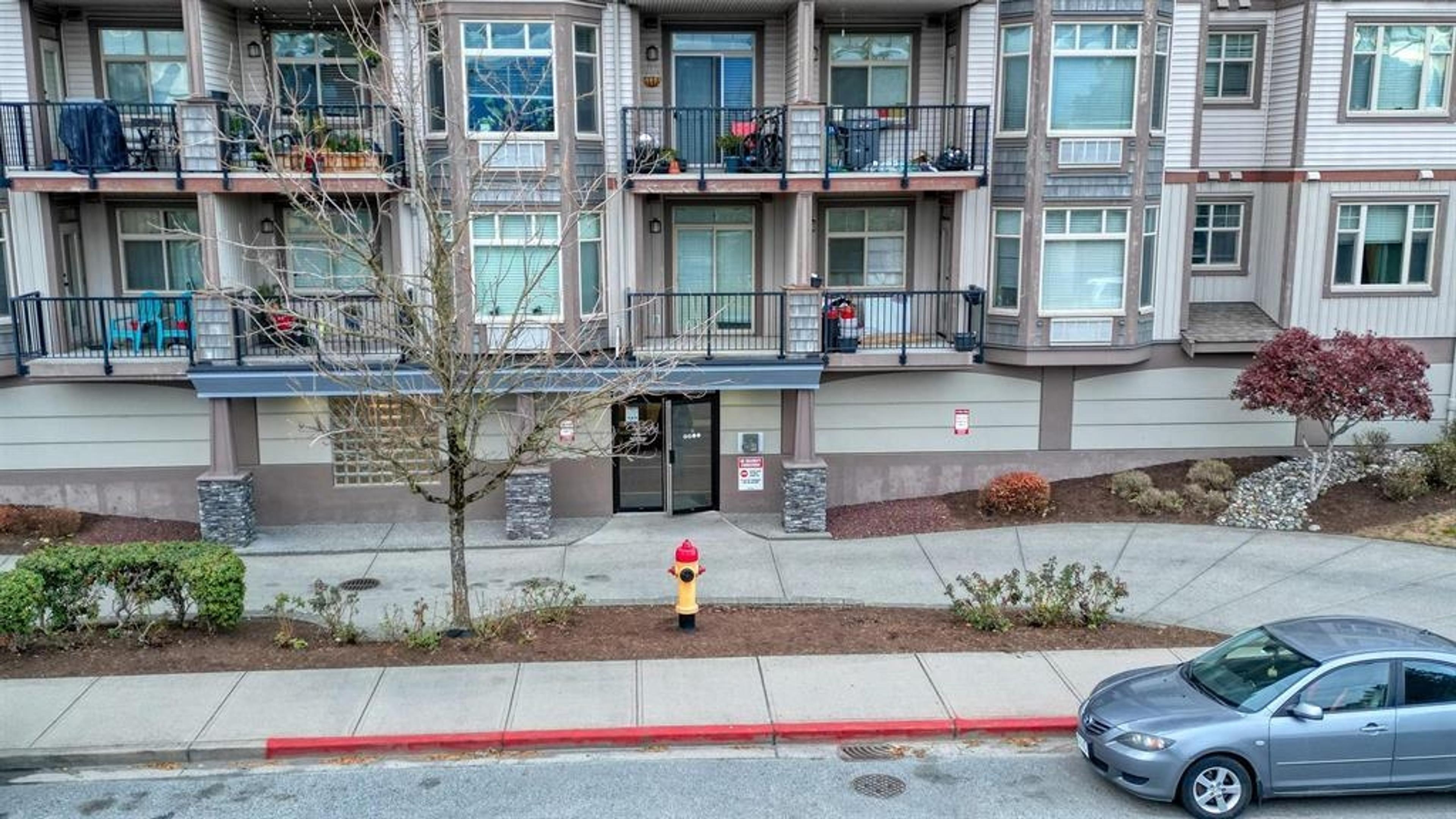 46021 Second Avenue, Chilliwack - Exteriors - Photo 2