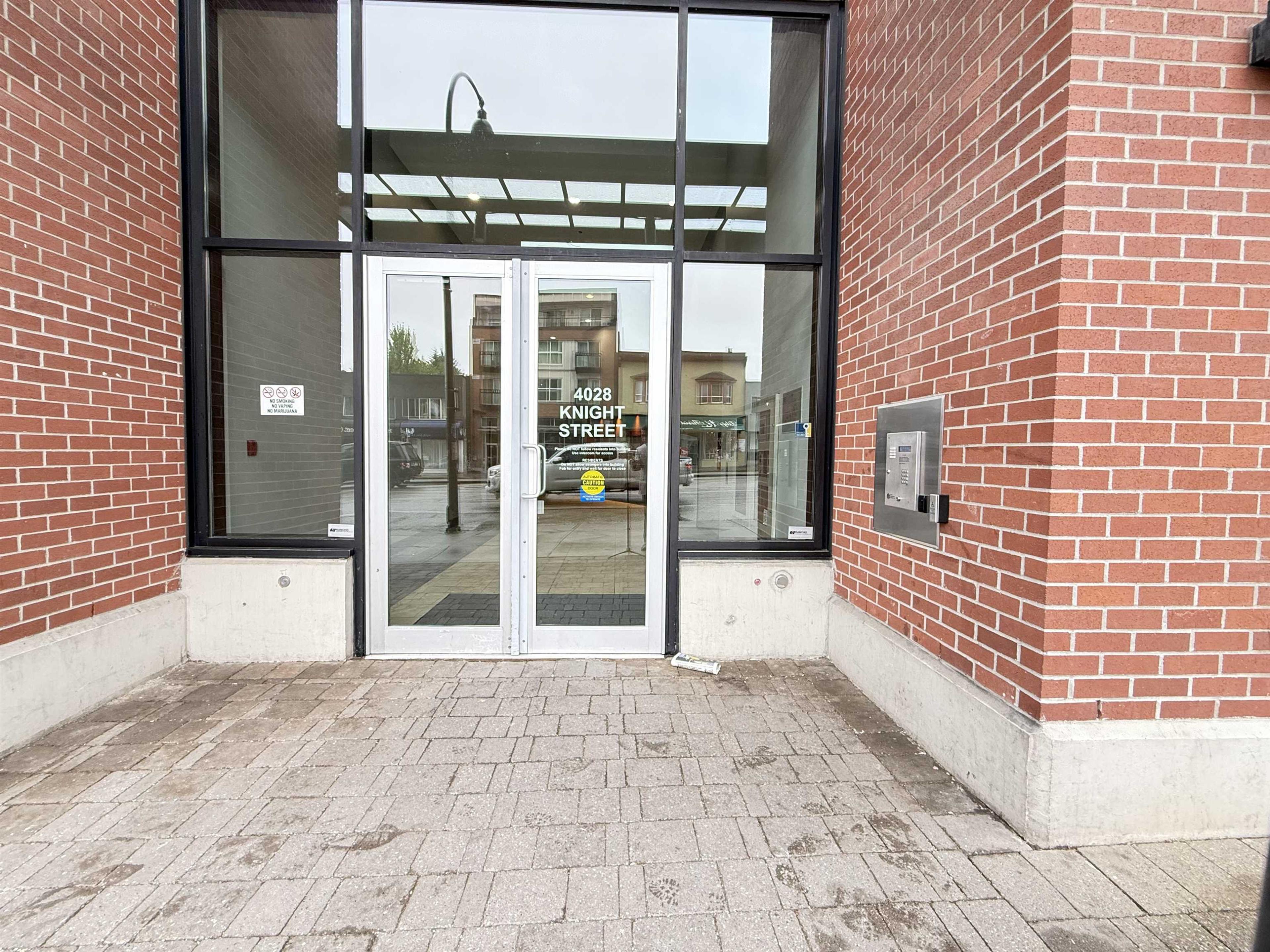 4028 Knight Street, Vancouver - Exteriors - Photo 2