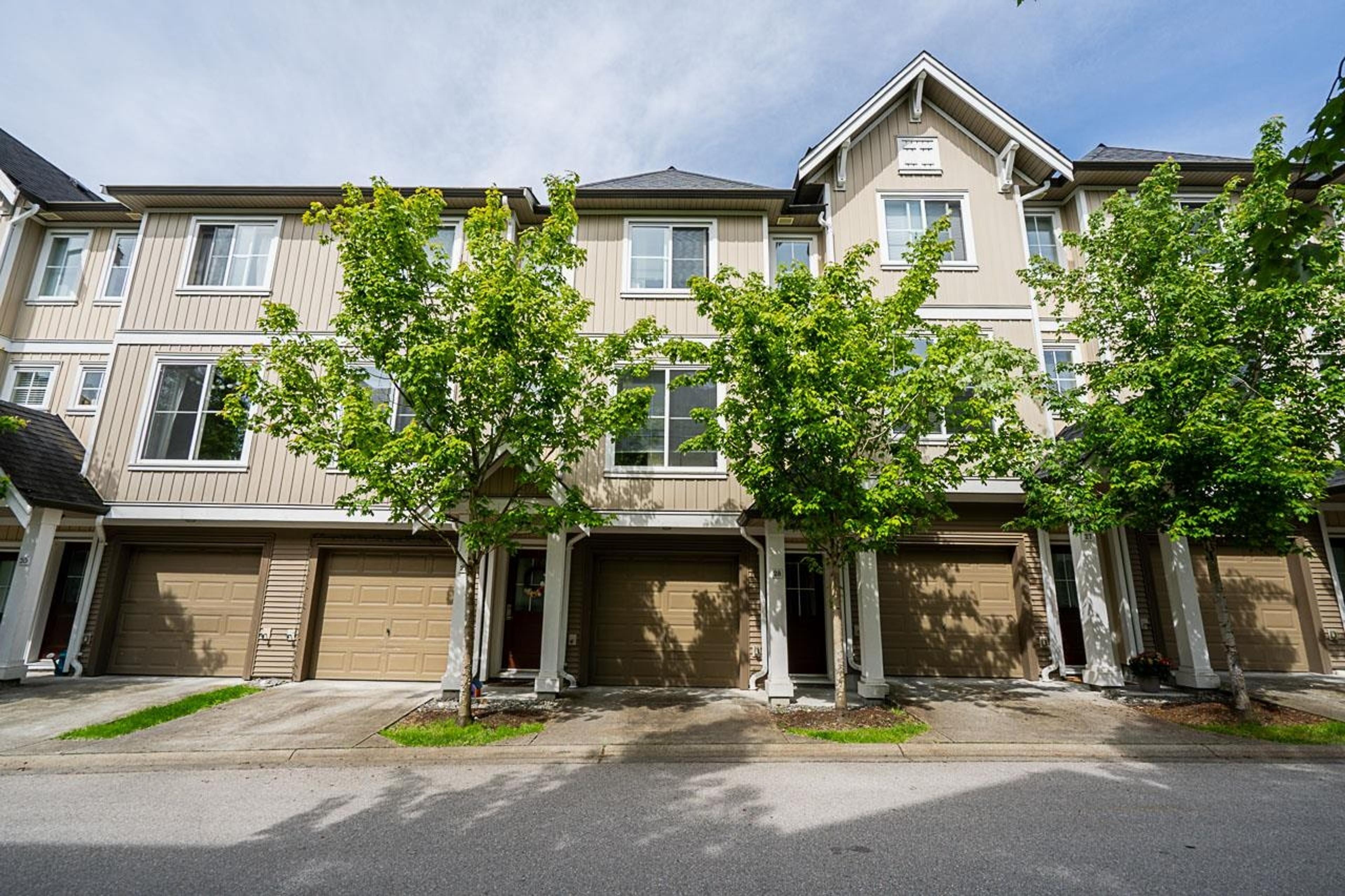 31032 Westridge Place, Abbotsford - Exteriors - Full Complex View - Photo 1