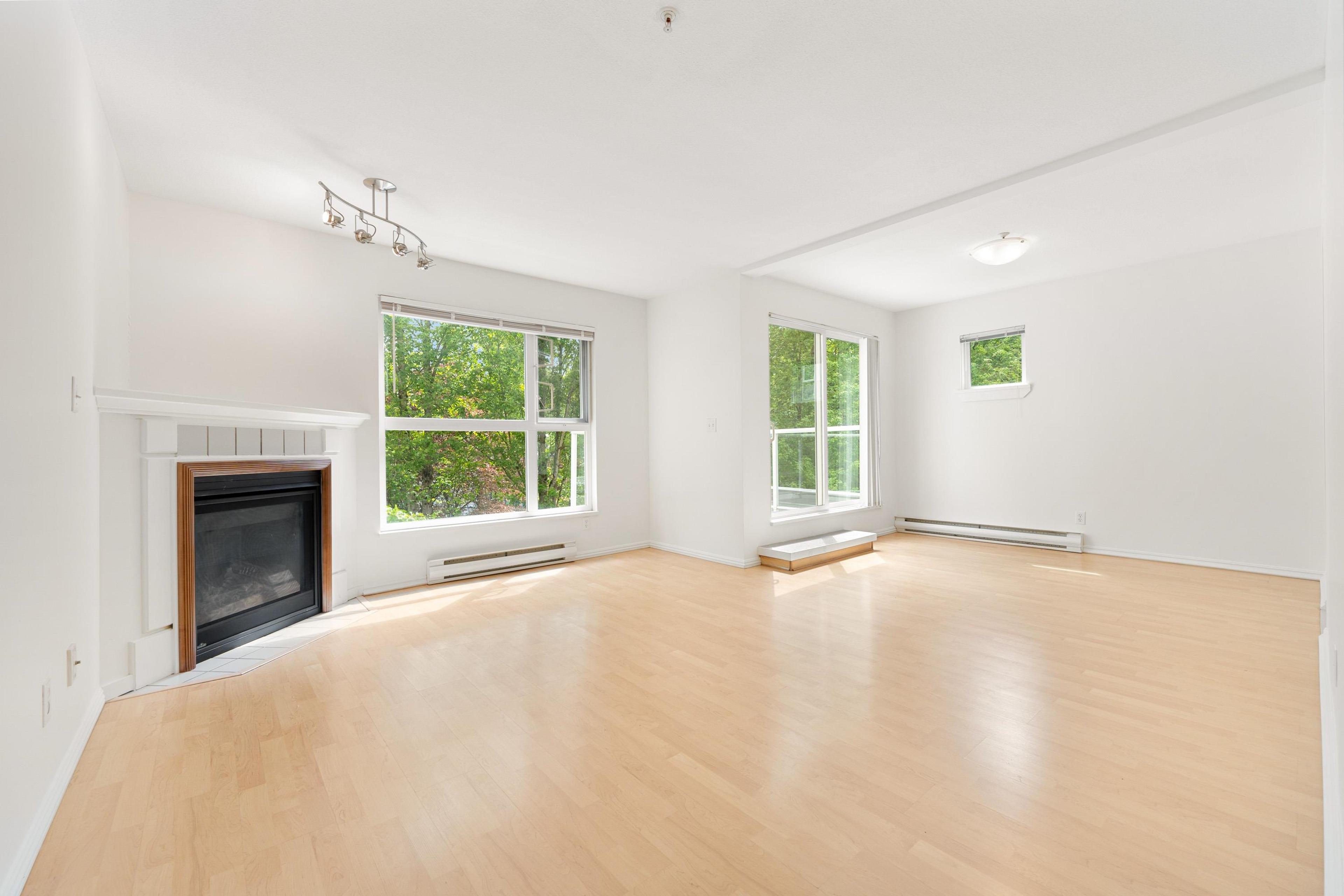 9838 Whalley Boulevard, Surrey - Exteriors - Full Complex View - Photo 1