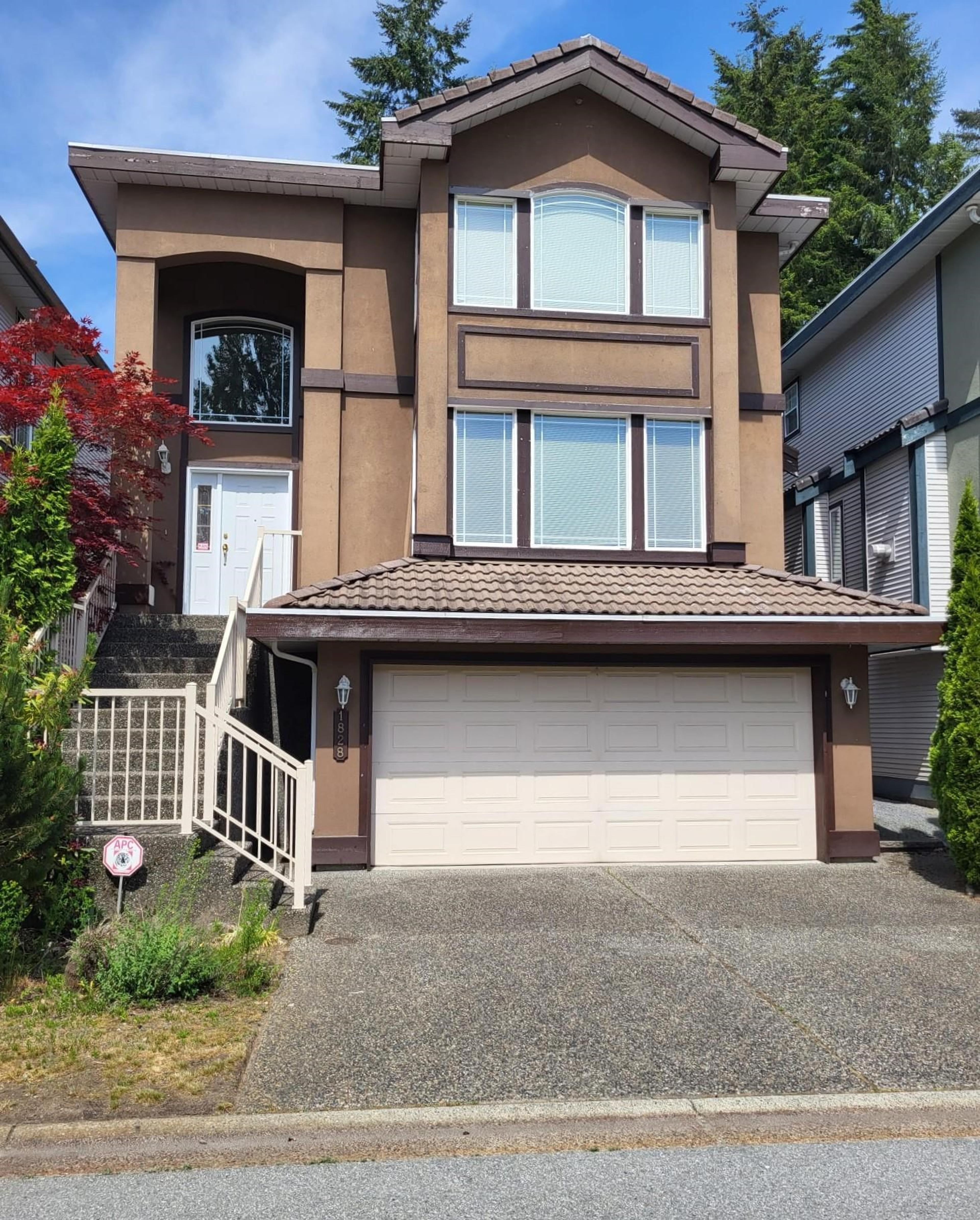 1828 Hampton Grn, Coquitlam - Exteriors - Photo 1