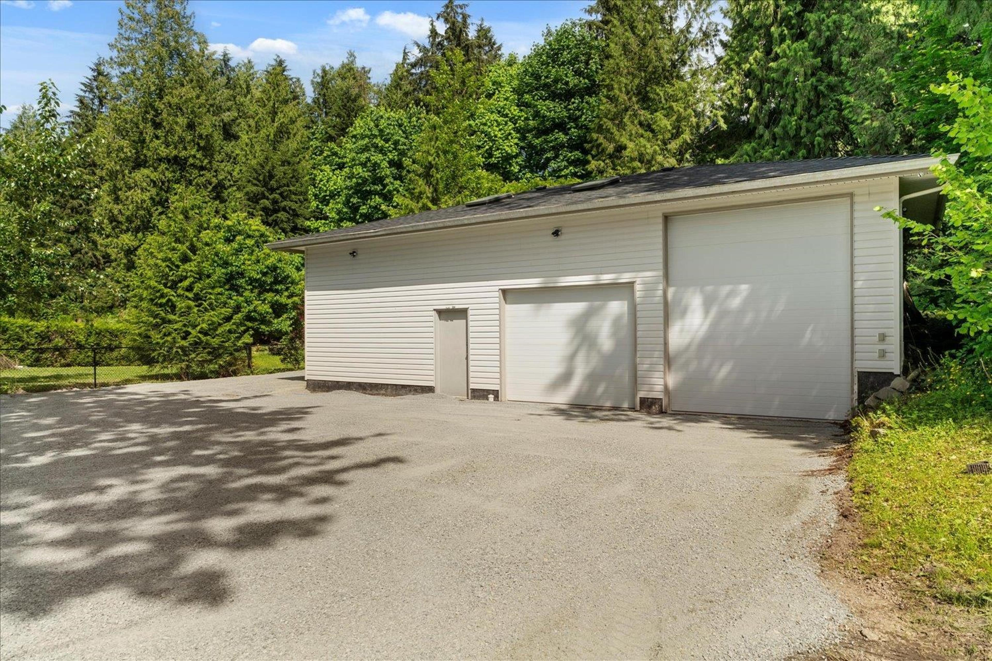 10200 Gray Road, Rosedale - Exteriors - Photo 3