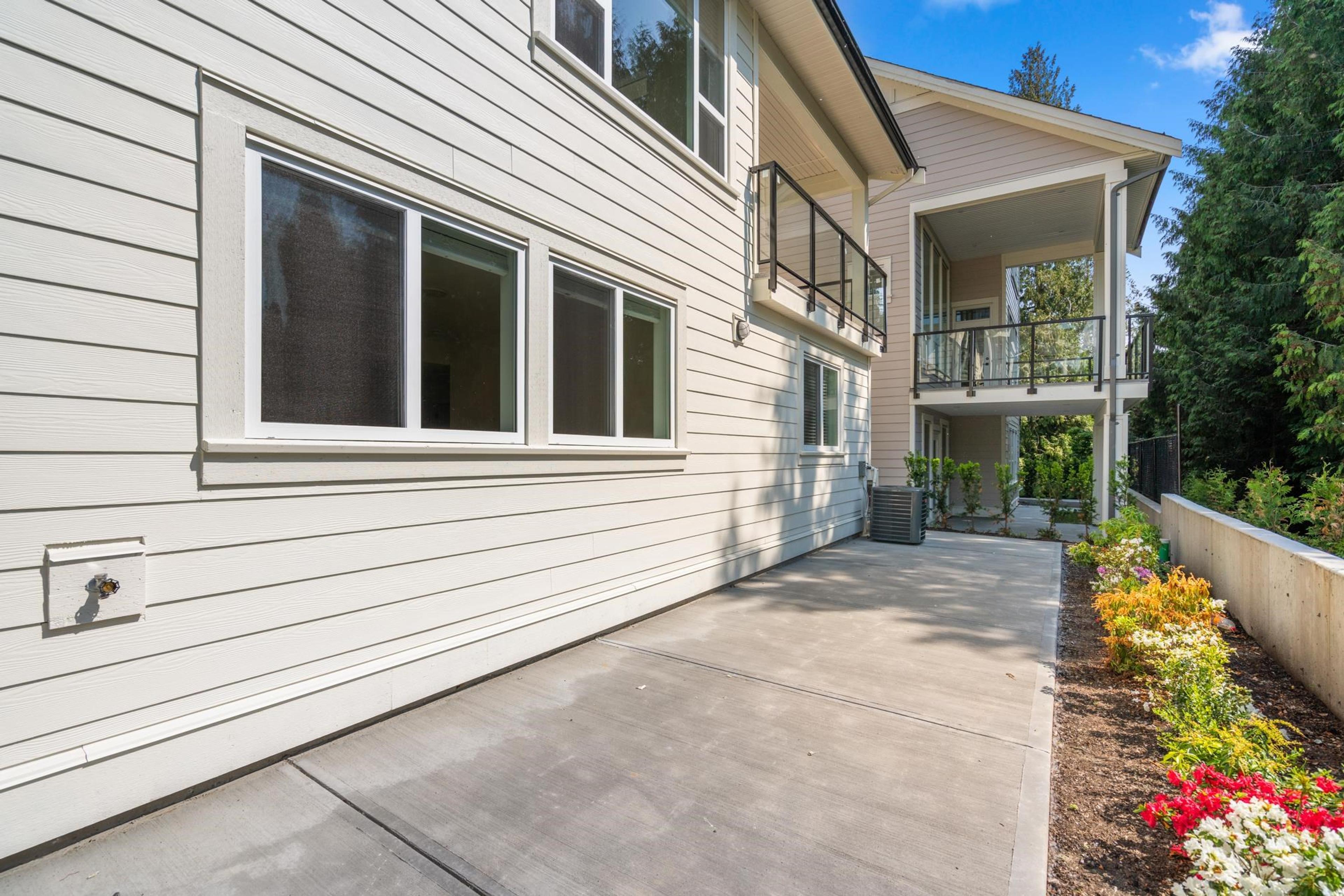 4217 Old Clayburn Road, Abbotsford - Exteriors - Photo 4