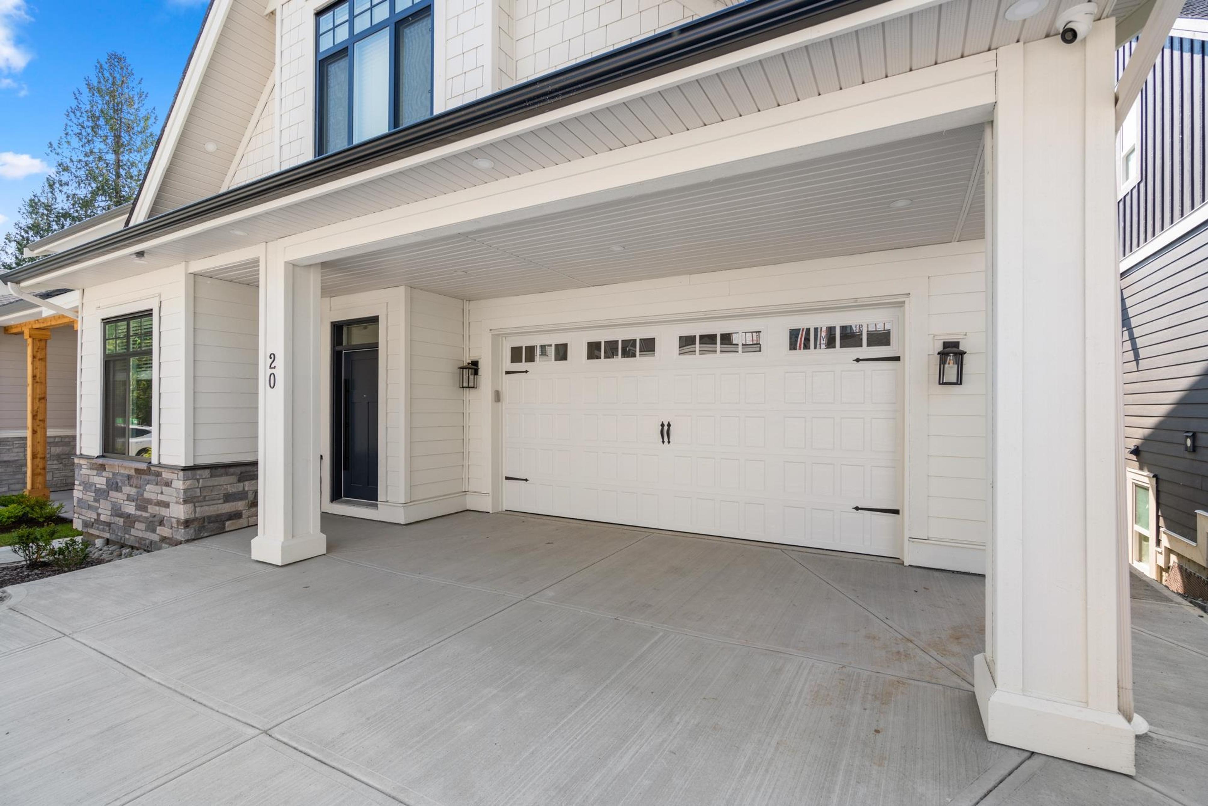 4217 Old Clayburn Road, Abbotsford - Exteriors - Photo 5