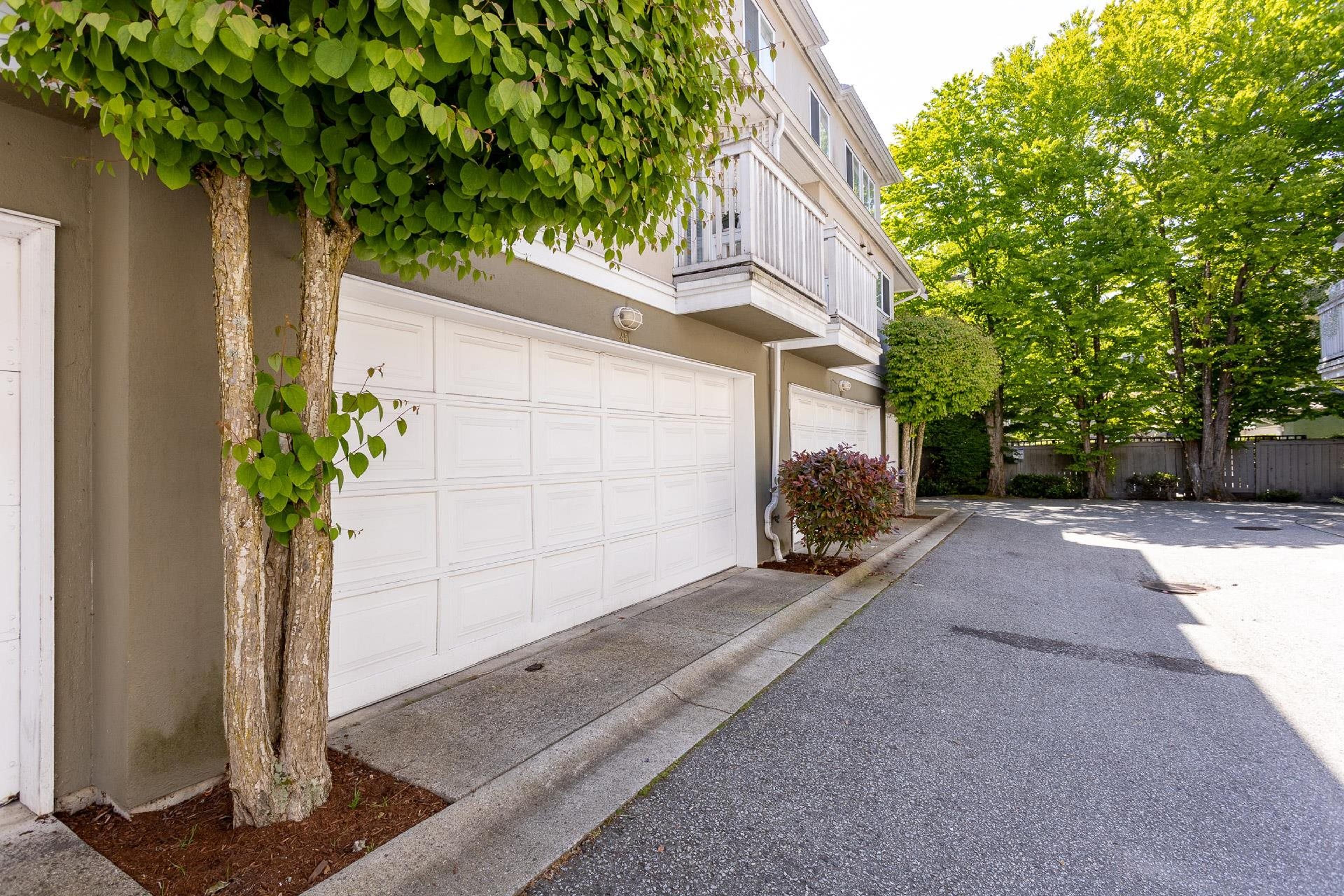 7831 Garden City Road, Richmond - Exteriors - Photo 4