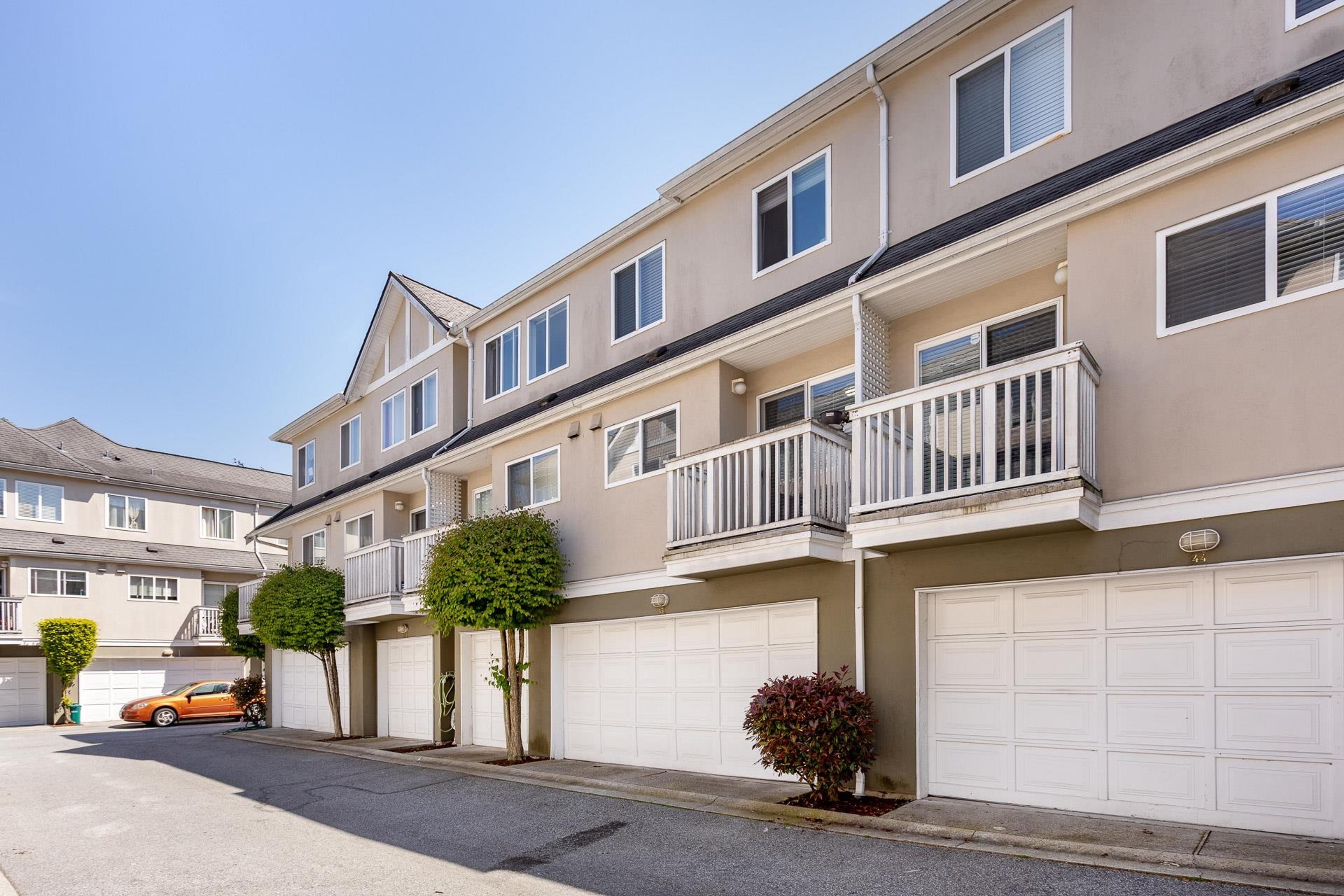 7831 Garden City Road, Richmond - Exteriors - Full Complex View - Photo 5