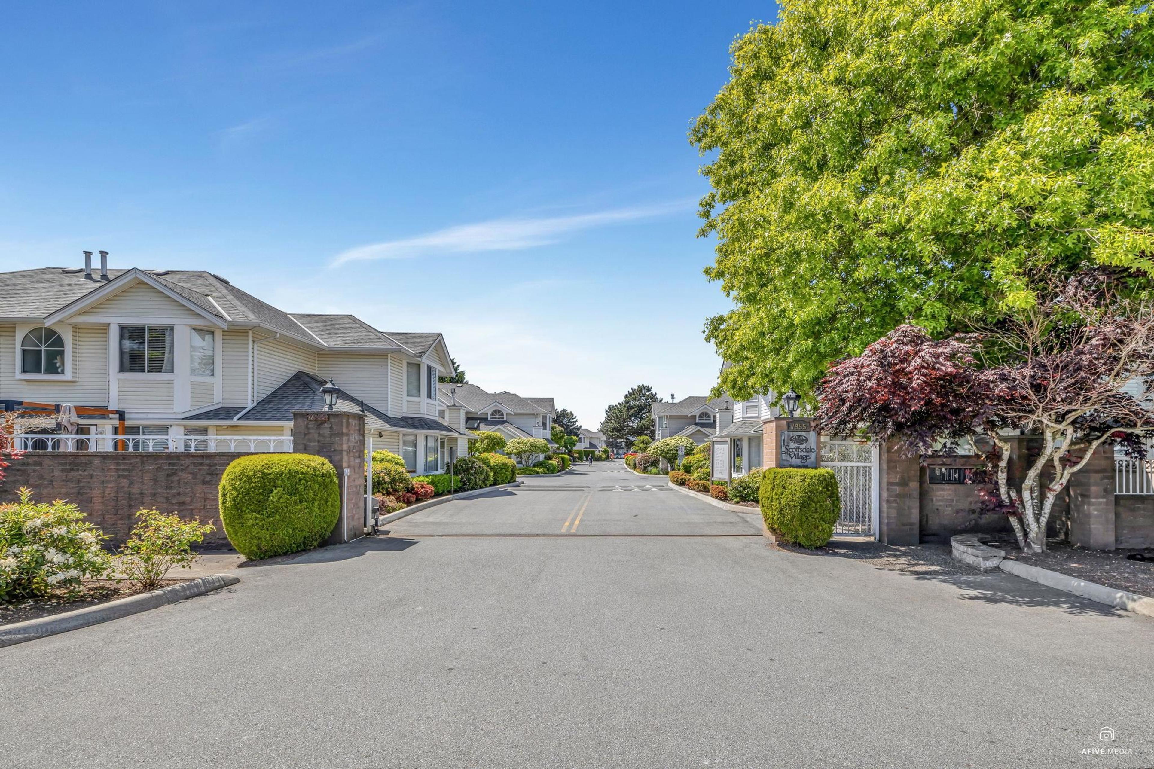 7955 122 Street, Surrey - Exteriors - Full Complex View - Photo 3