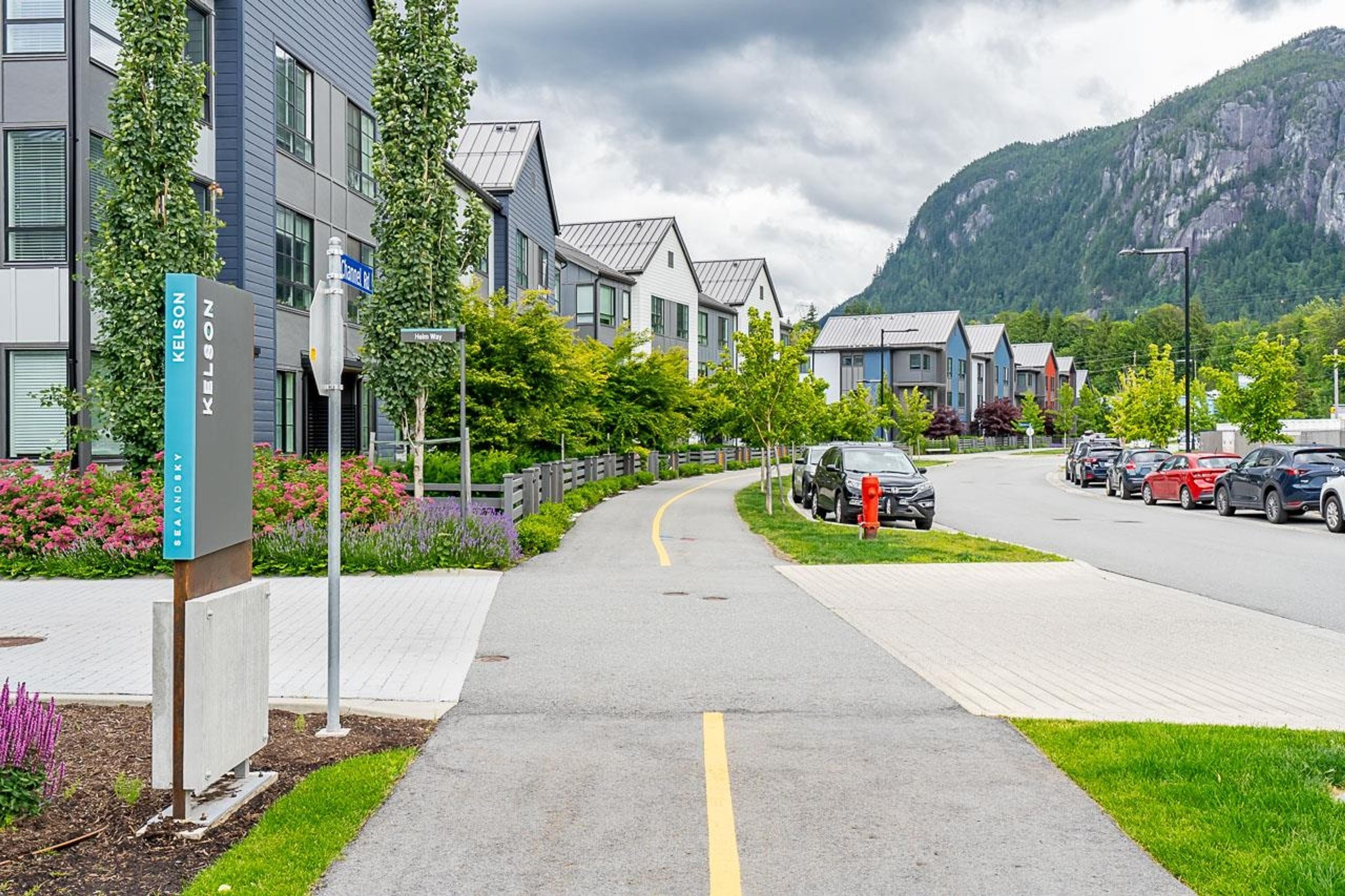 38043 Helm Way, Squamish - Exteriors - Full Complex View - Photo 7