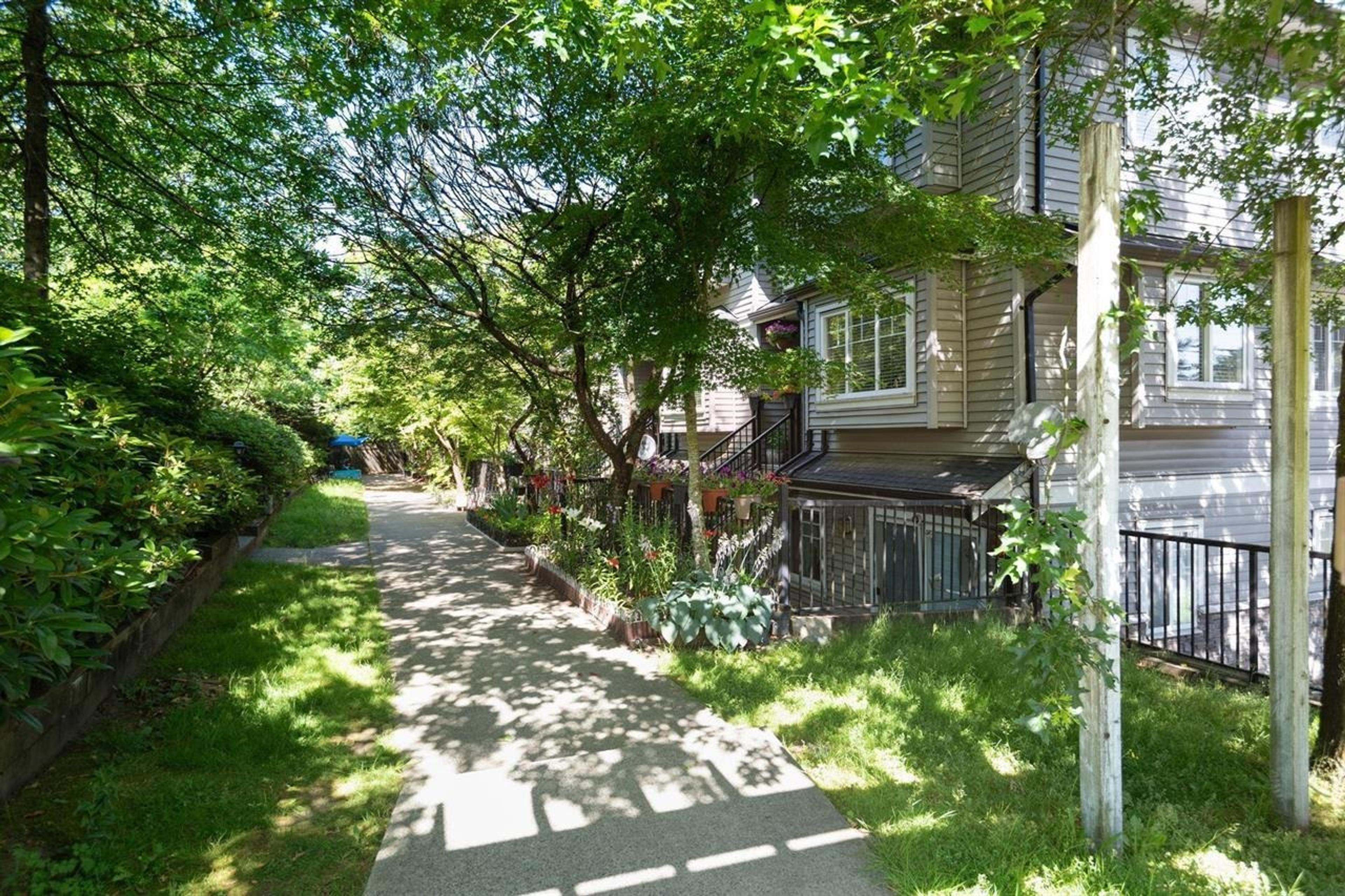 11255 132 Street, Surrey - Exteriors - Photo 2