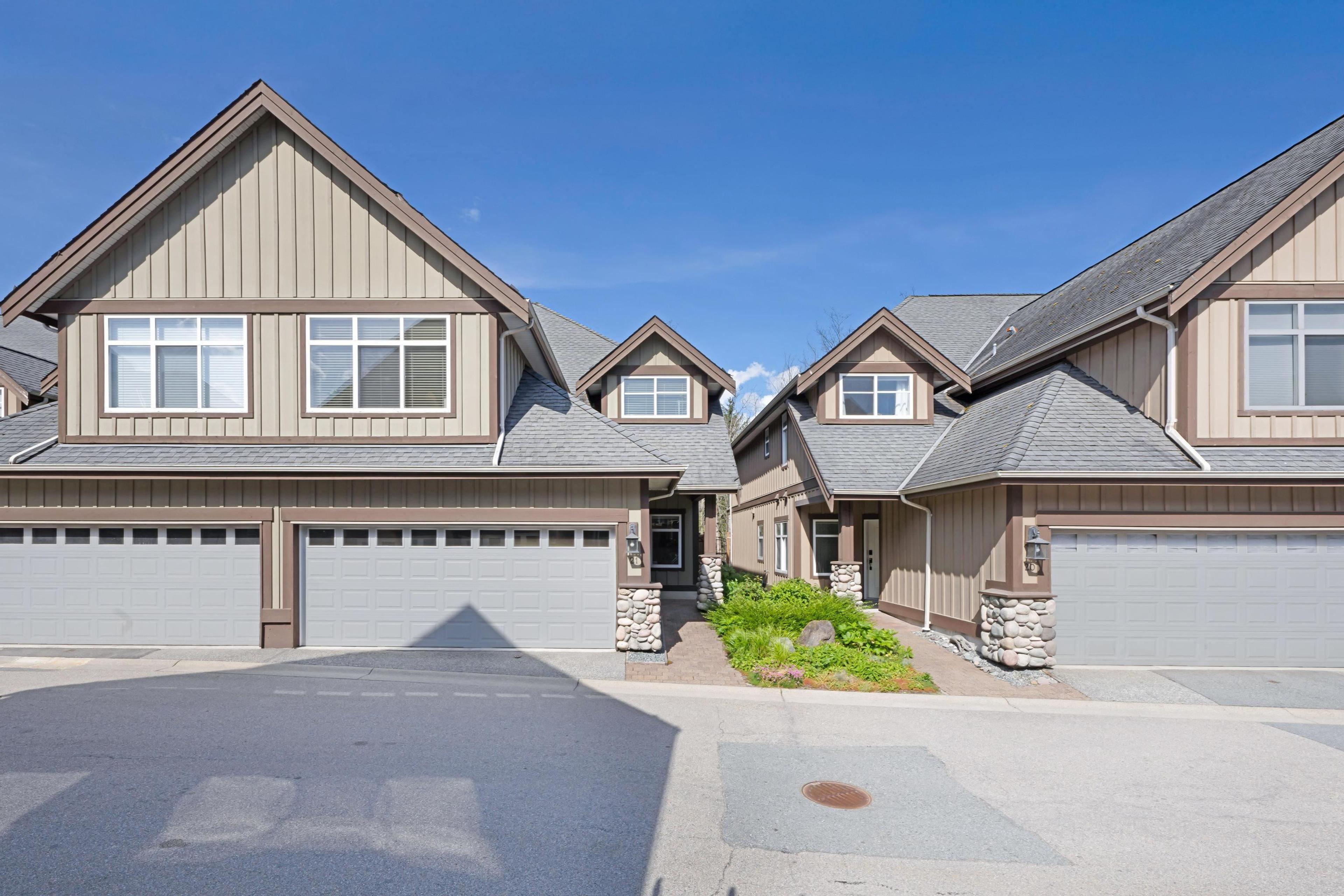 40750 Tantalus Road, Squamish - Exteriors - Full Complex View - Photo 5