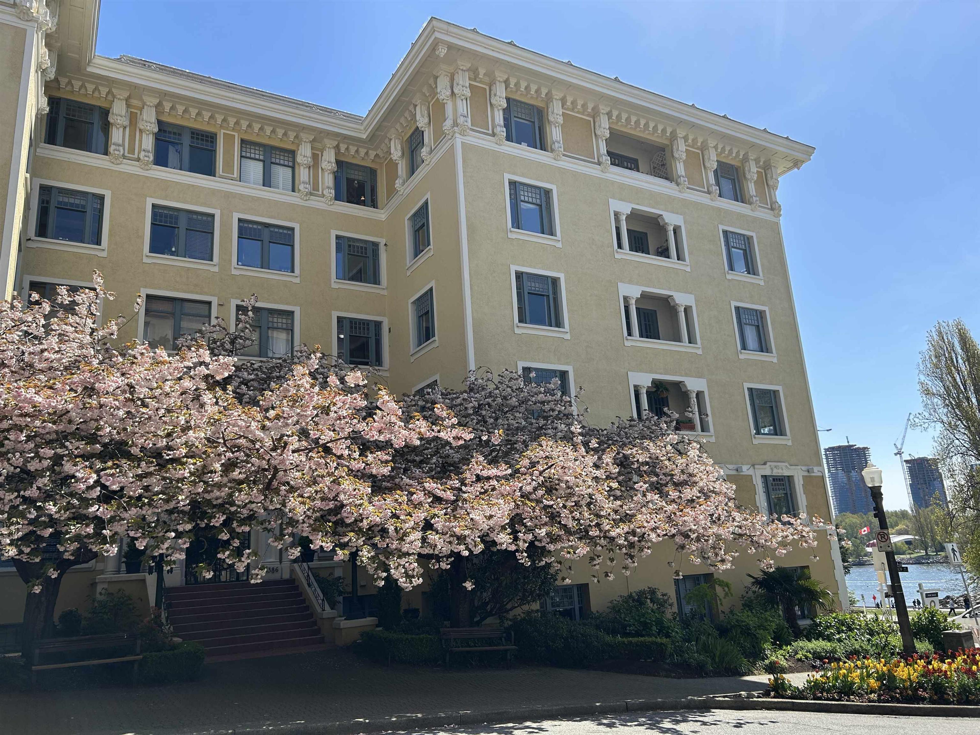 1386 Nicola Street, Vancouver - Exteriors - Photo 2