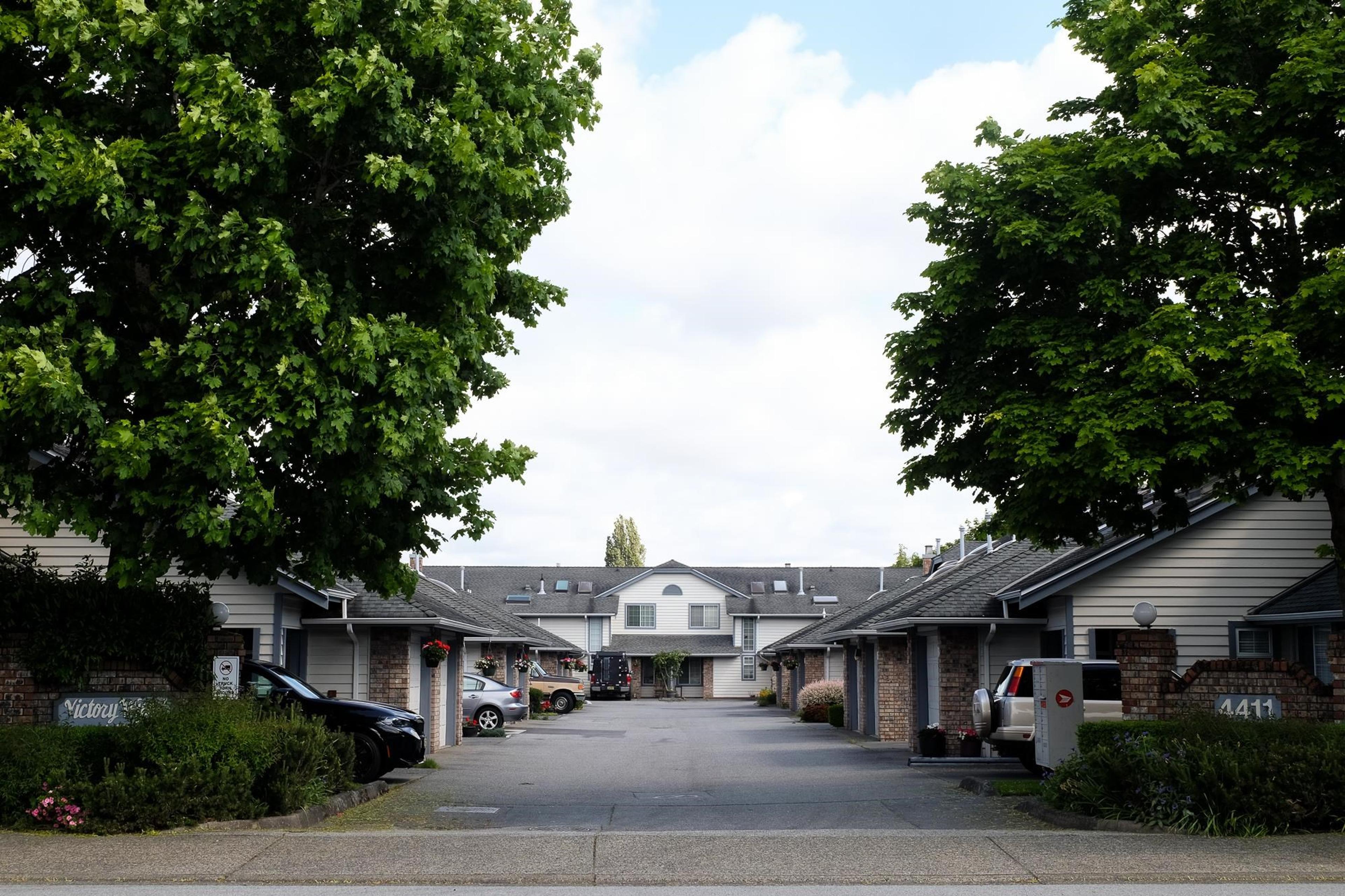 4411 Williams Road, Richmond - Exteriors - Photo 3