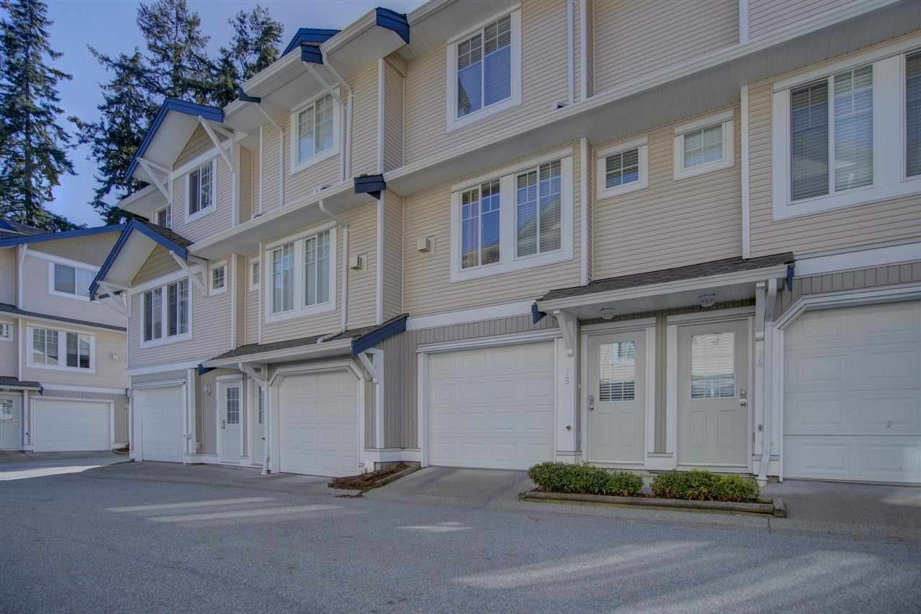 6533 121 Street, Surrey - Exteriors - Full Complex View - Photo 2