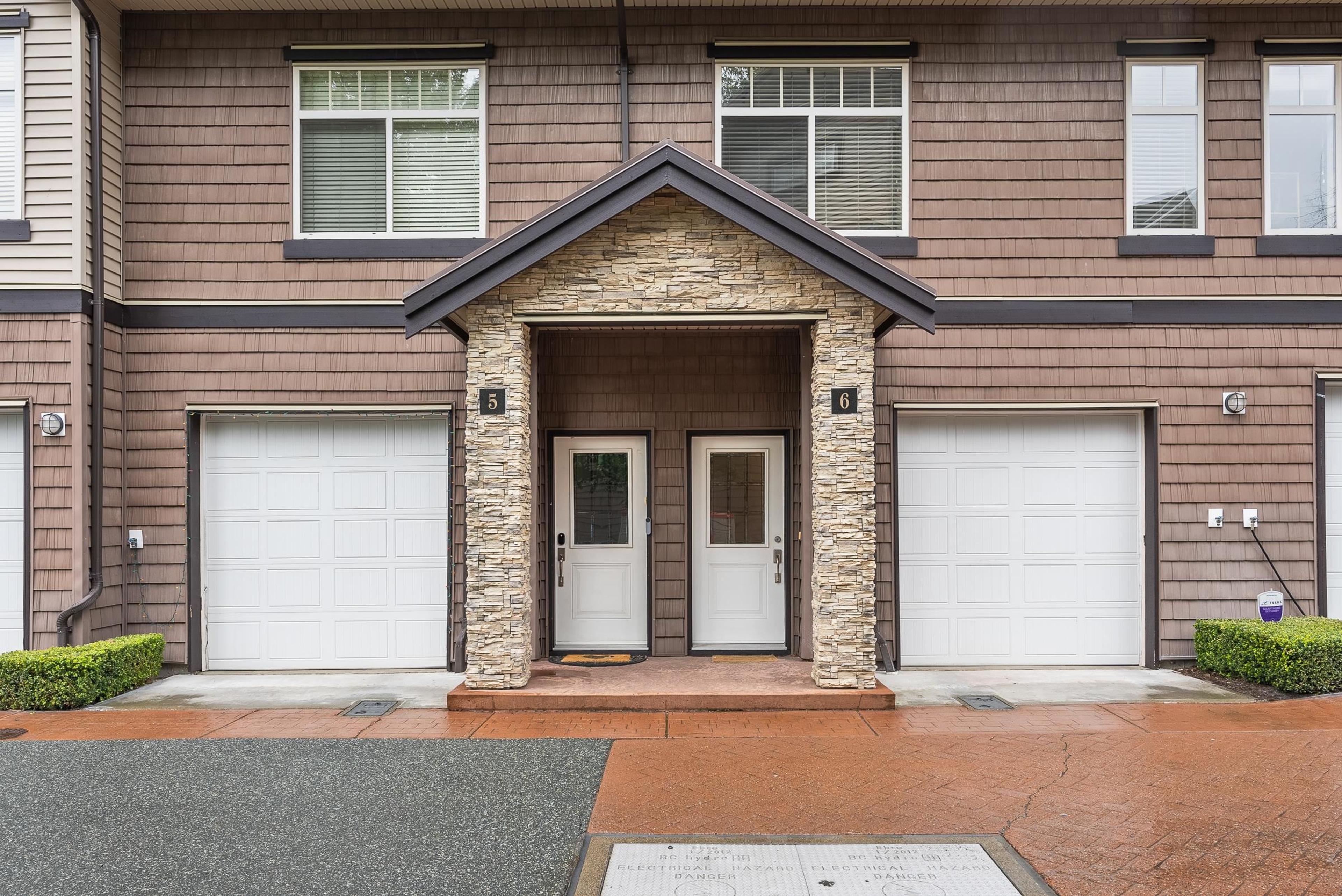 2950 Lefeuvre Road, Abbotsford - Exteriors - Photo 2