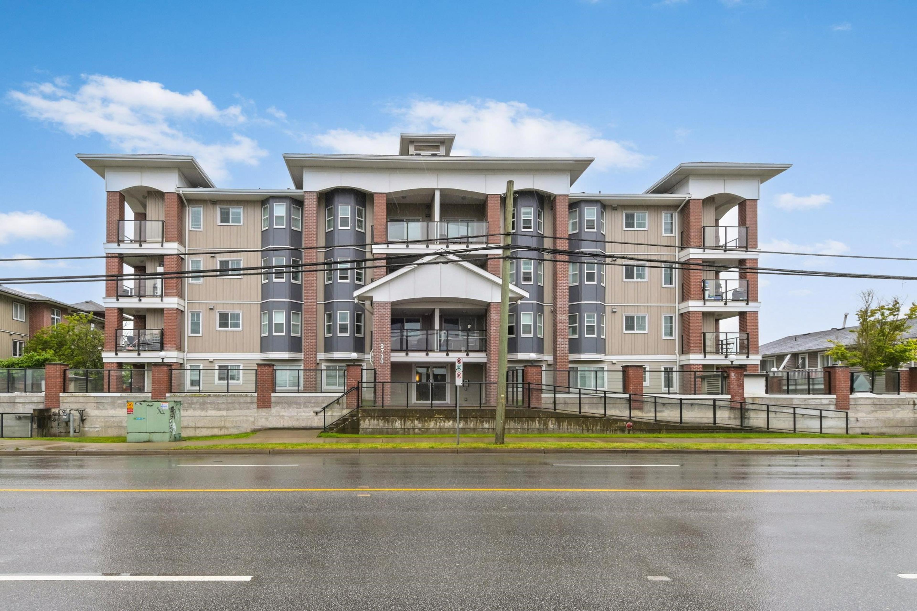 19730 56 Avenue, Langley - Exteriors - Photo 3