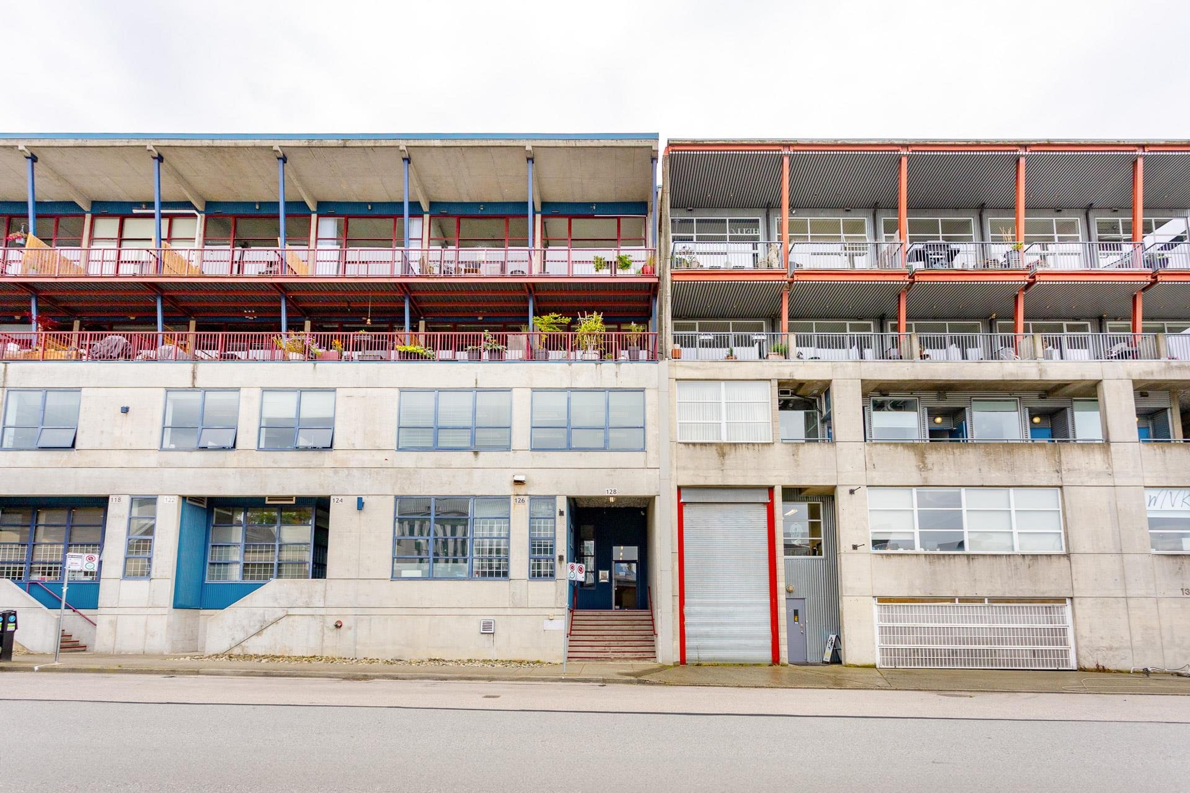 128 W 6th Avenue, Vancouver - Exteriors - Photo 3