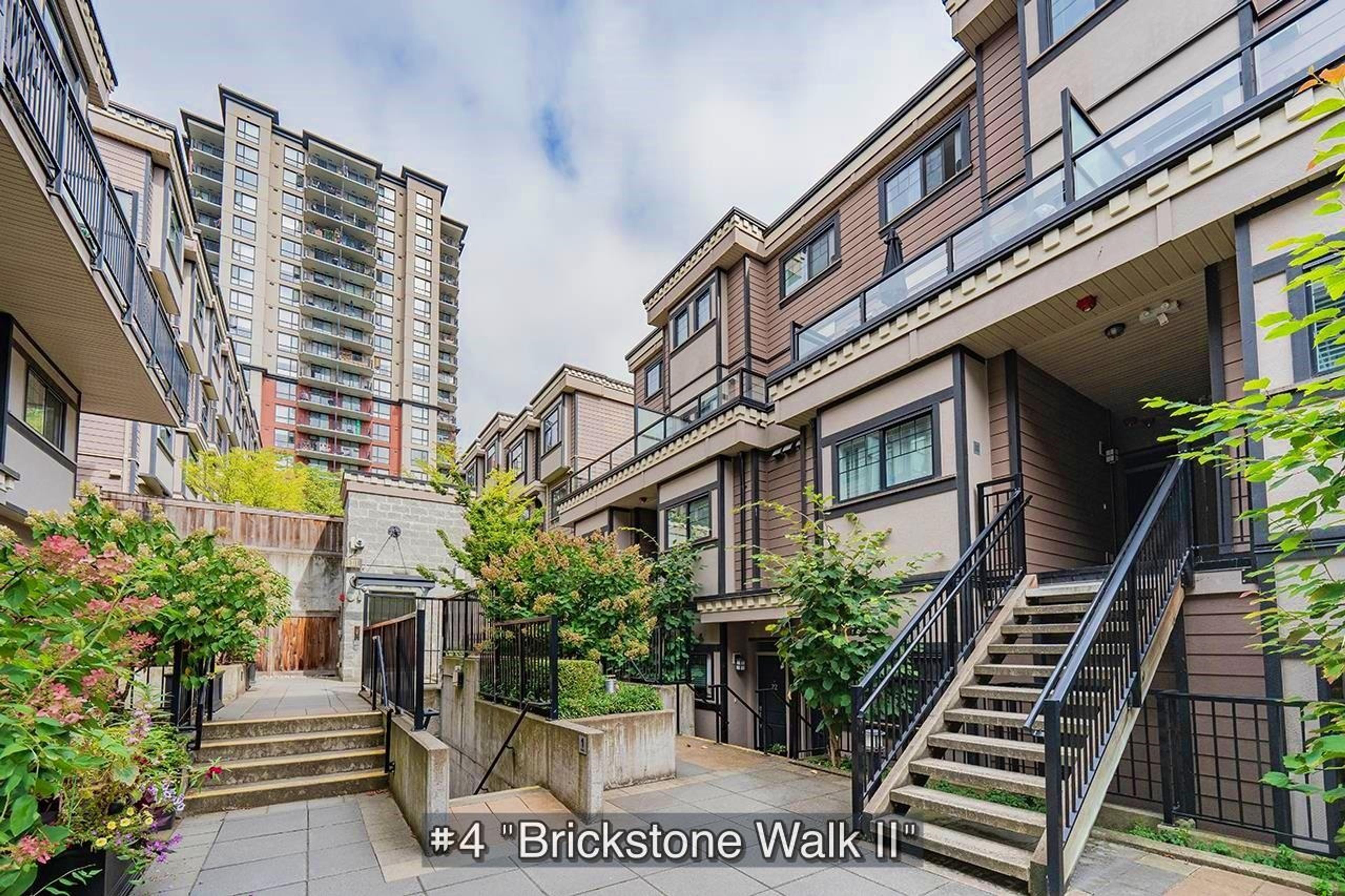 838 Royal Avenue, New Westminster - Exteriors - Full Complex View - Photo 4