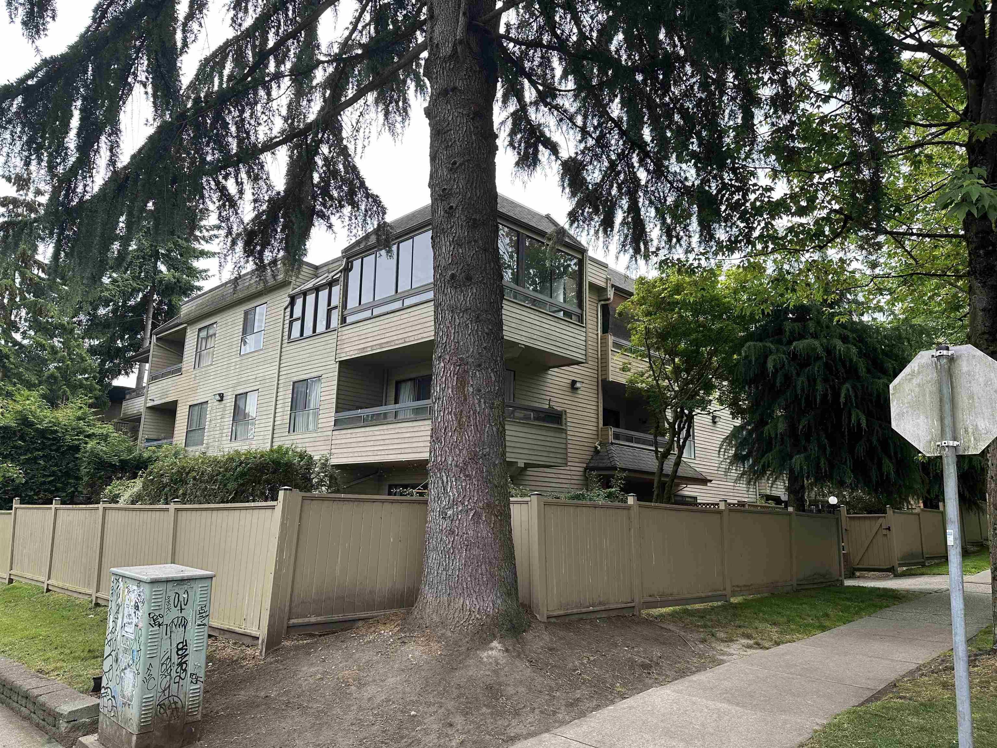 2234 Prince Albert Street, Vancouver - Exteriors - Photo 1