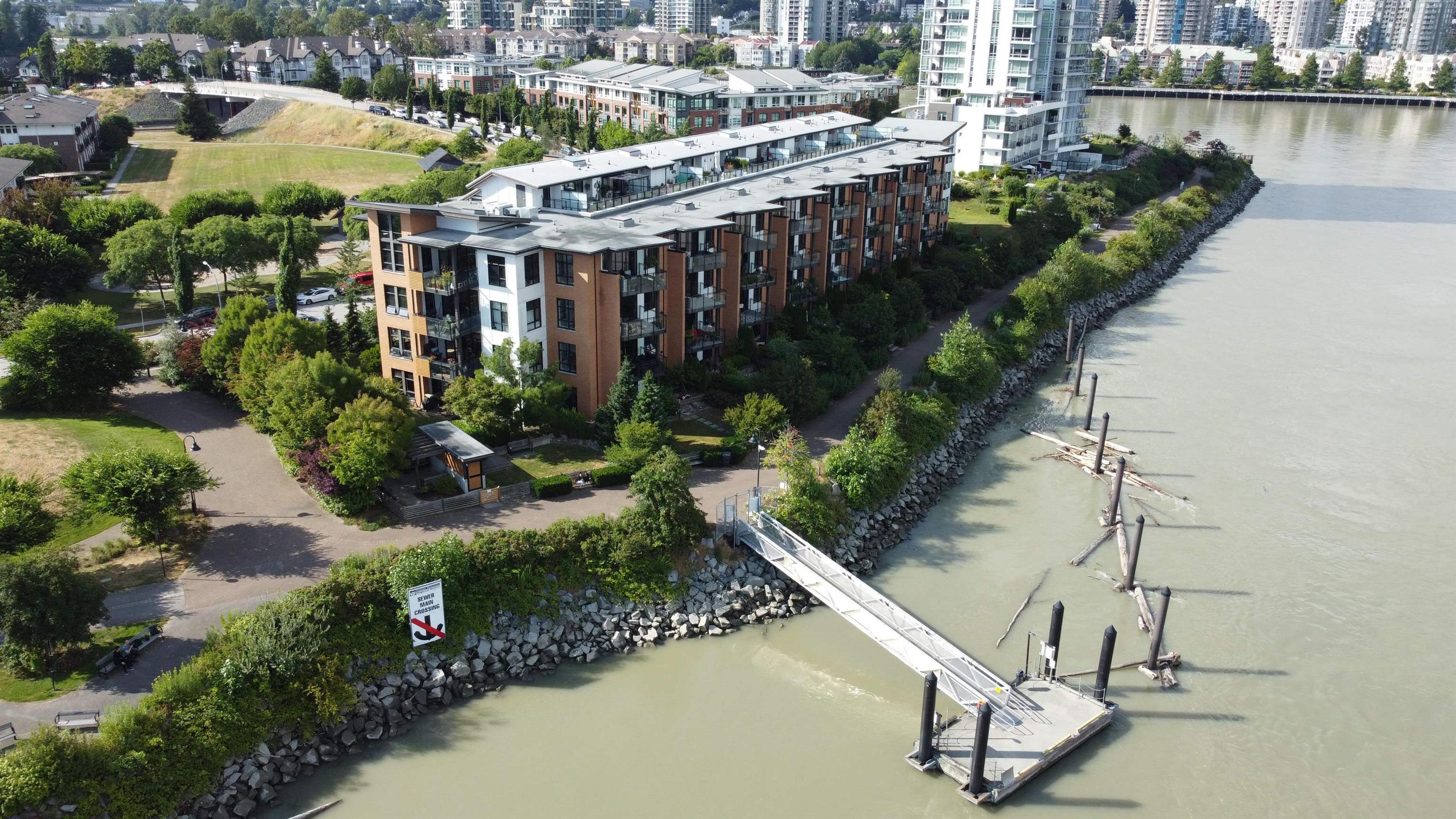 220 Salter Street, New Westminster - Exteriors - Full Complex View, Drone/Aerial View - Photo 2