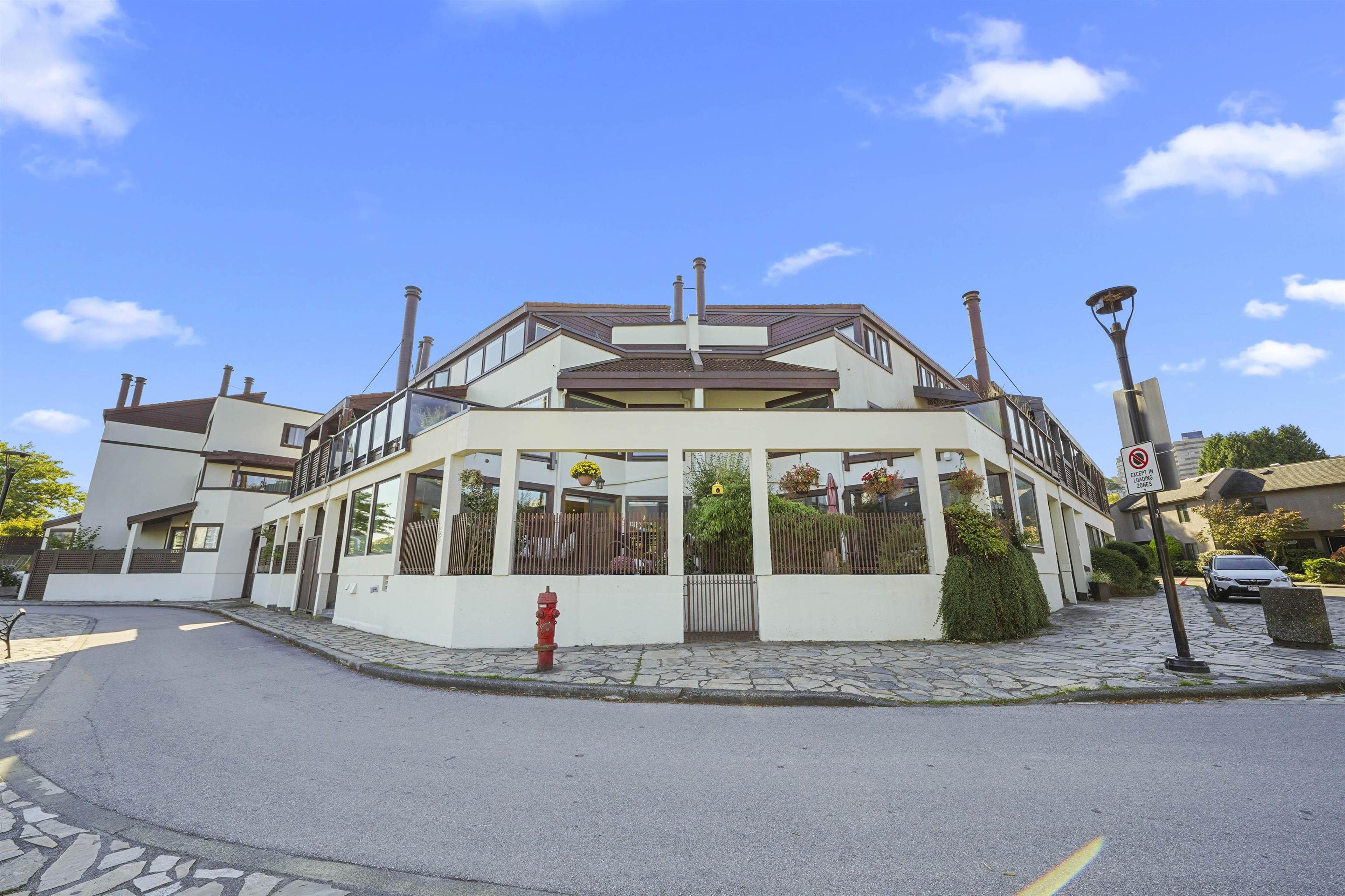 1130 Ironwork Passage, Vancouver - Exteriors - Full Complex View - Photo 2