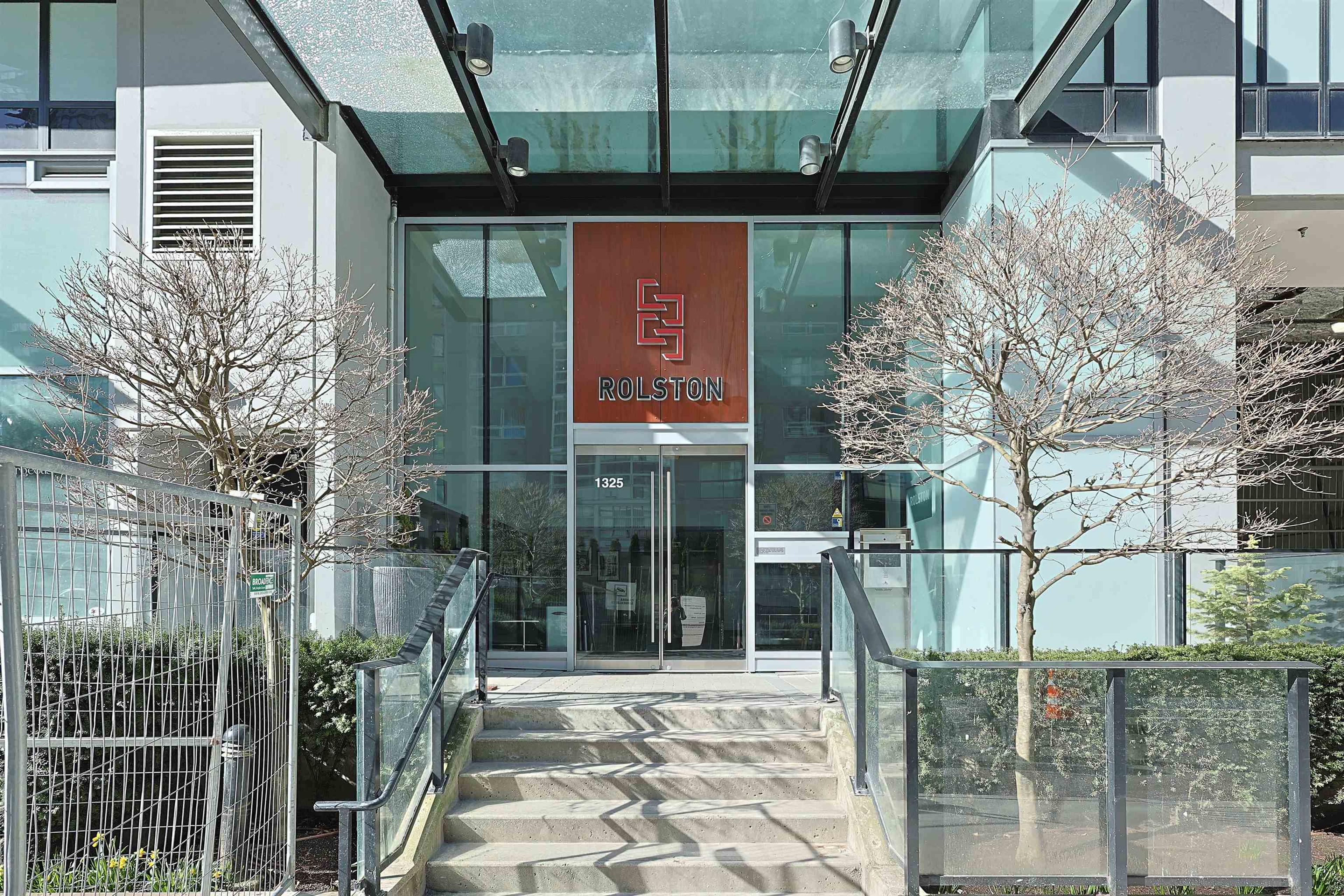 1325 Rolston Street, Vancouver - Exteriors - Photo 1