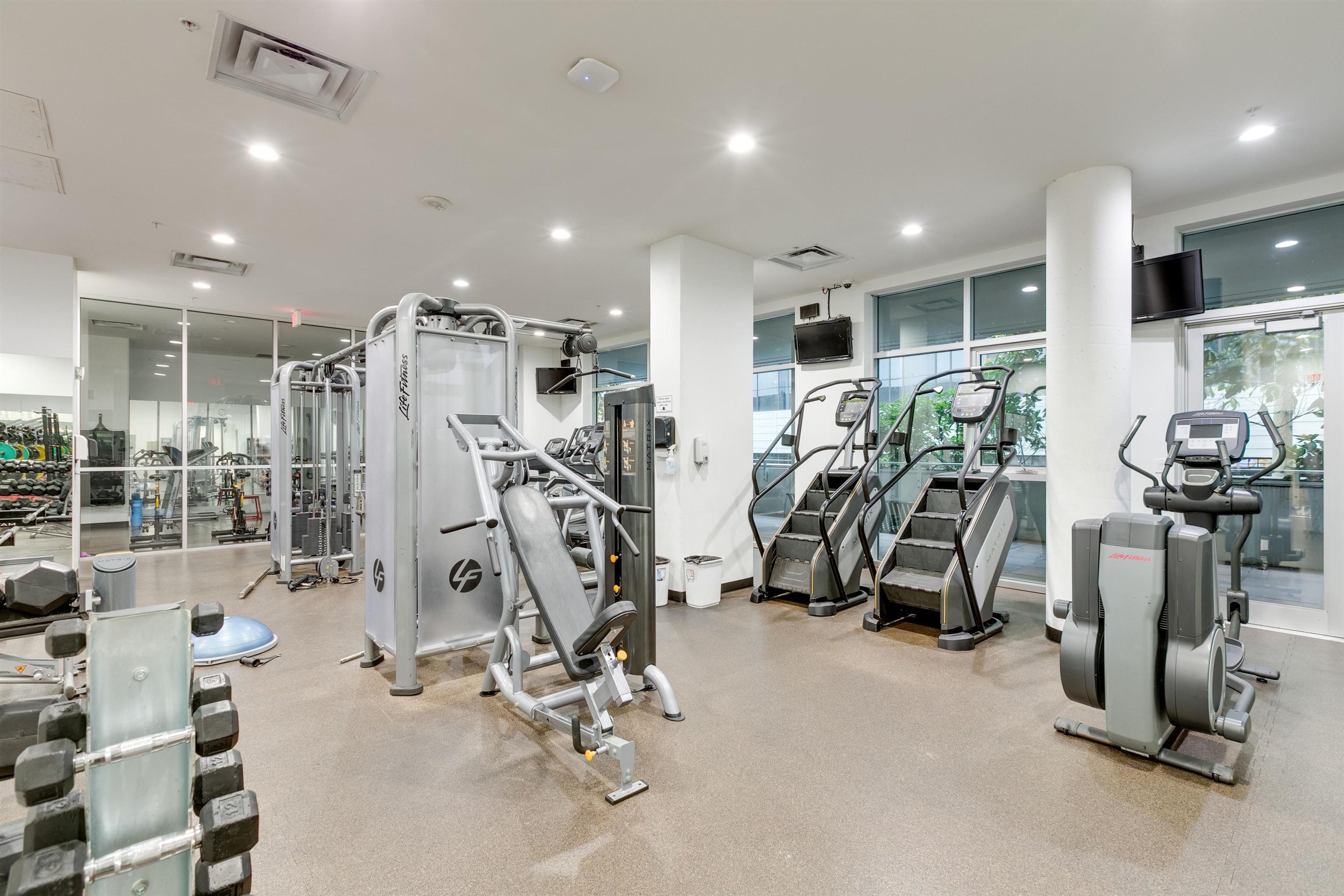 833 Homer Street, Vancouver - Indoor Amenities - Fitness centers / Gyms - Photo 1