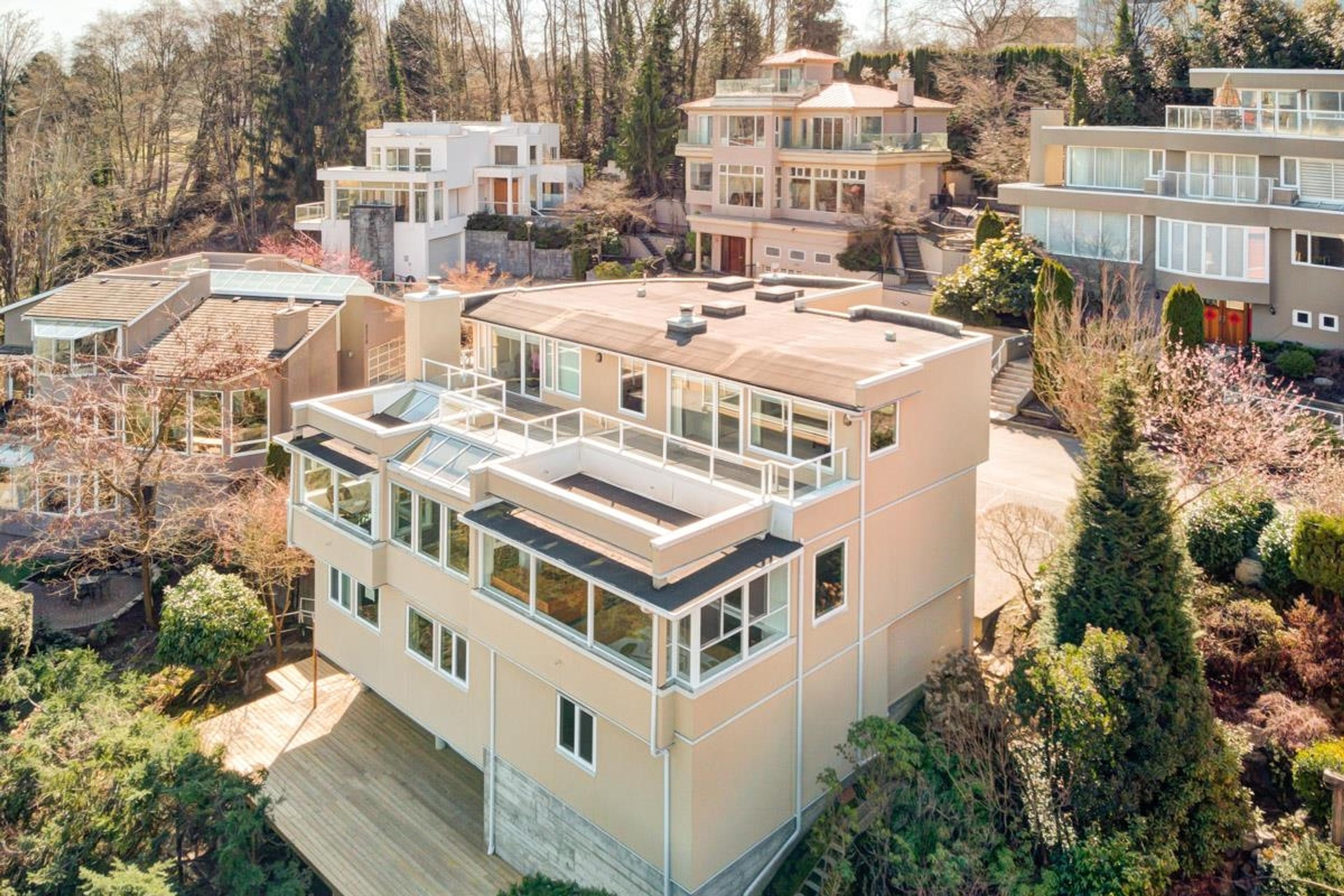 4322 West Point Place, Vancouver - Exteriors - Drone/Aerial View - Photo 3