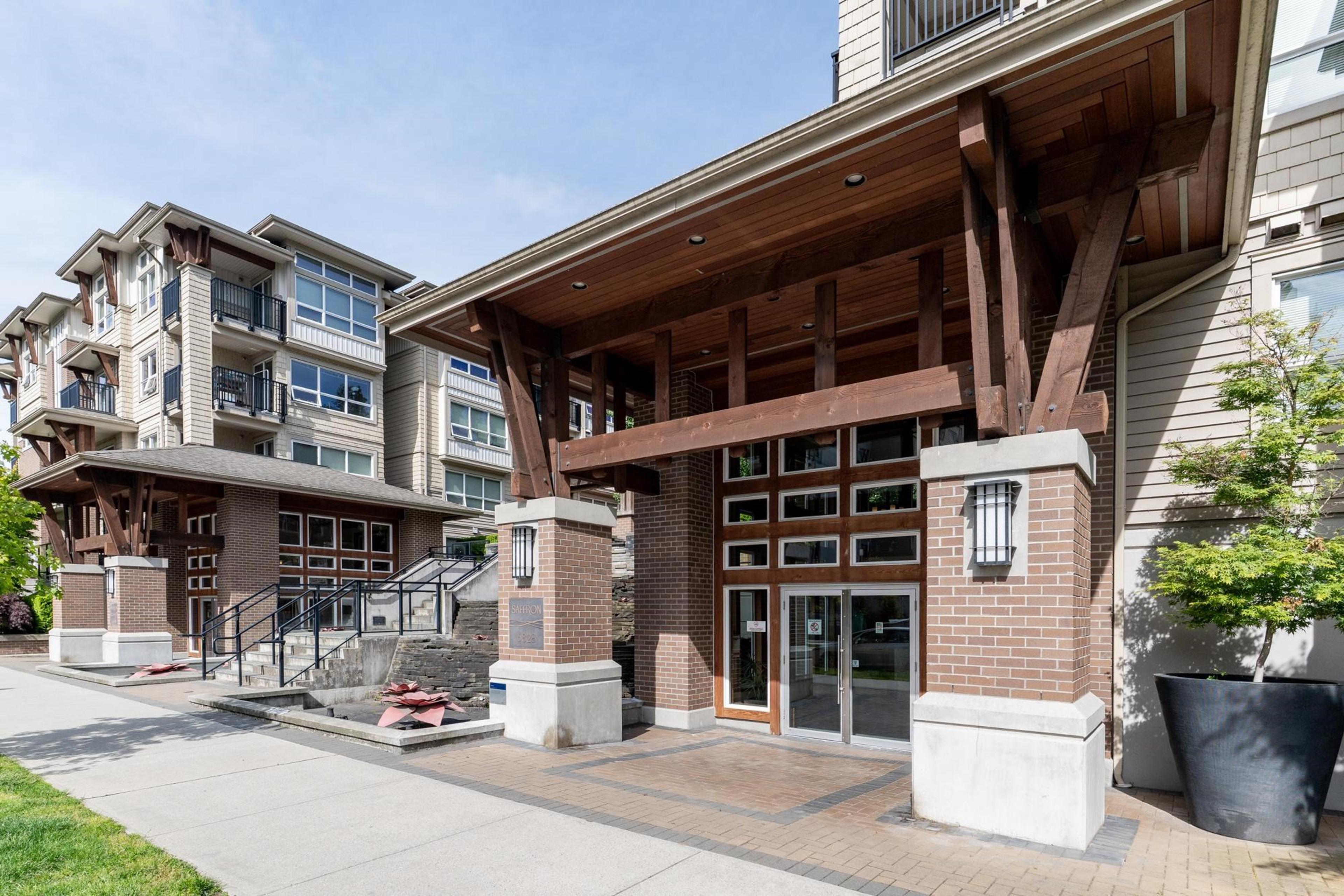 6800 Eckersley Road, Richmond - Exteriors - Full Complex View - Photo 2