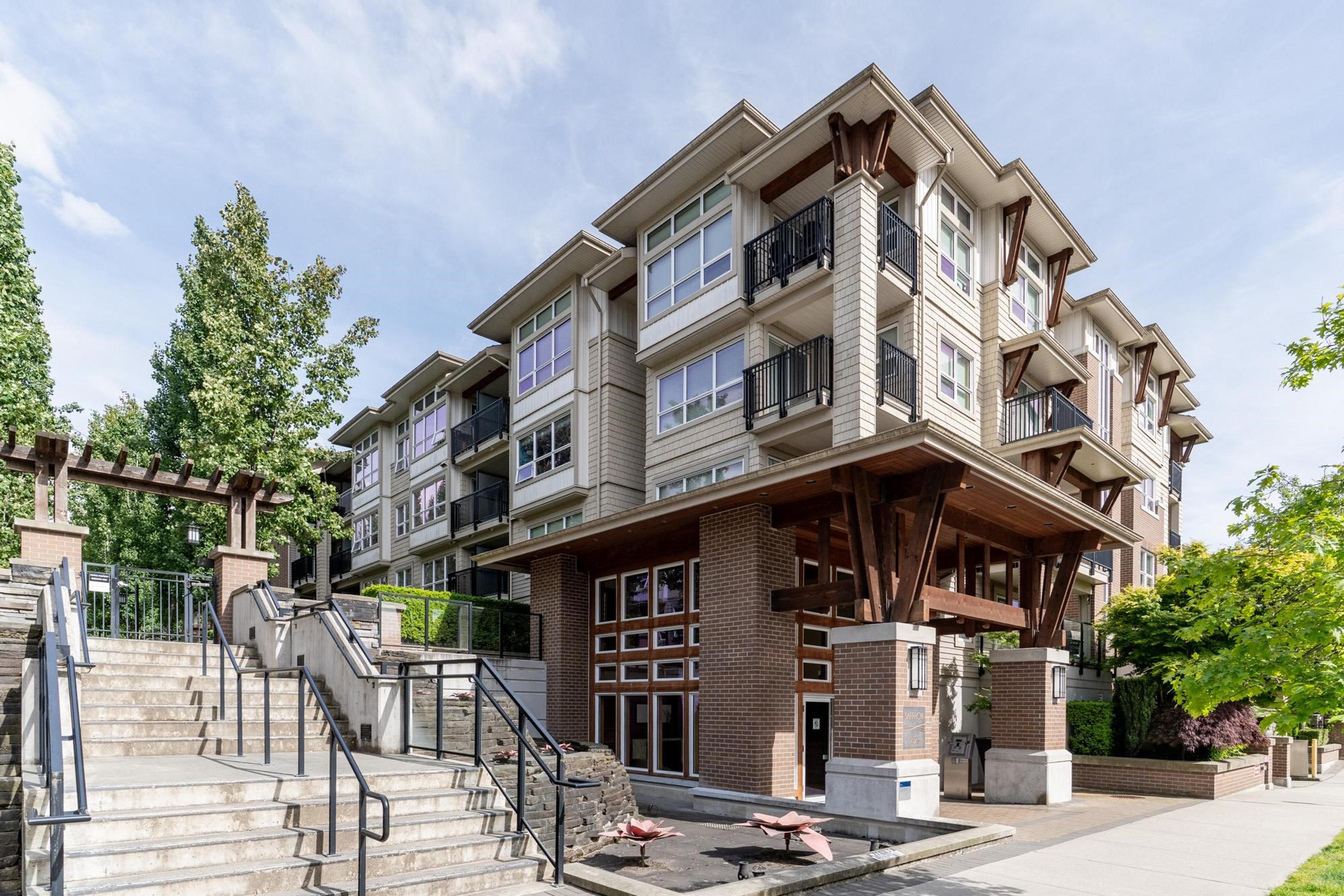 6800 Eckersley Road, Richmond - Exteriors - Photo 3