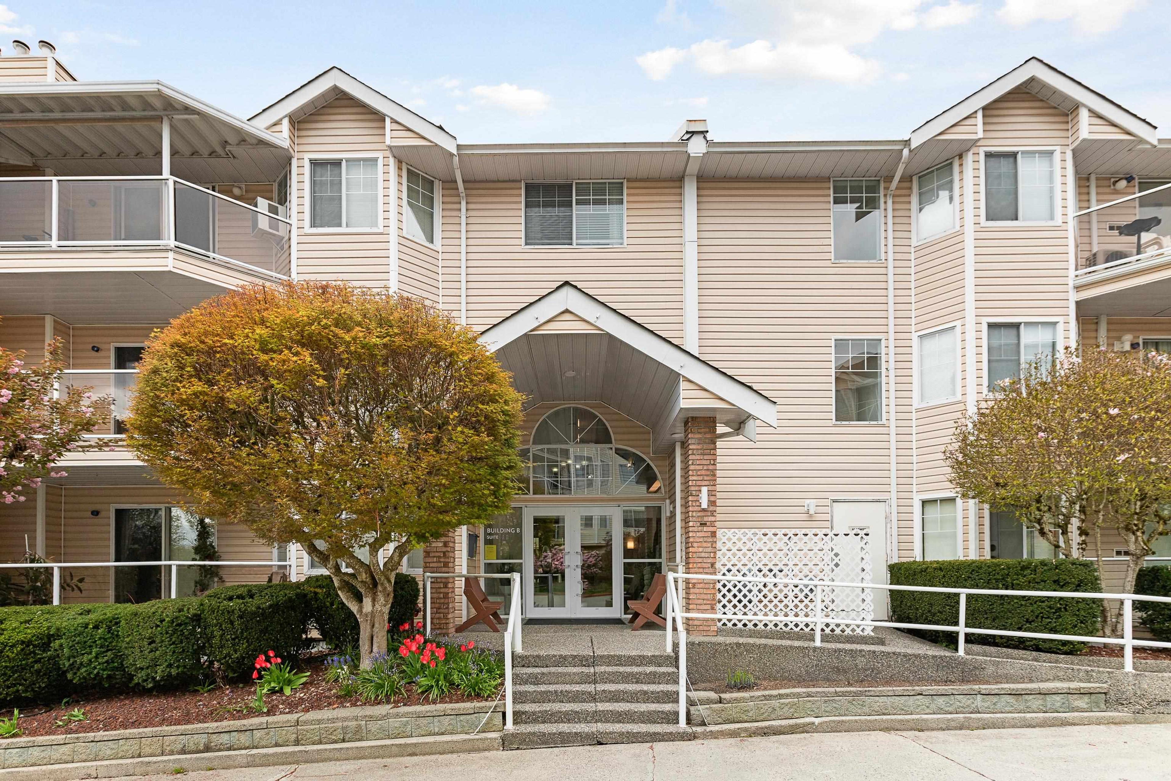 22611 116 Avenue, Maple Ridge - Exteriors - Photo 5