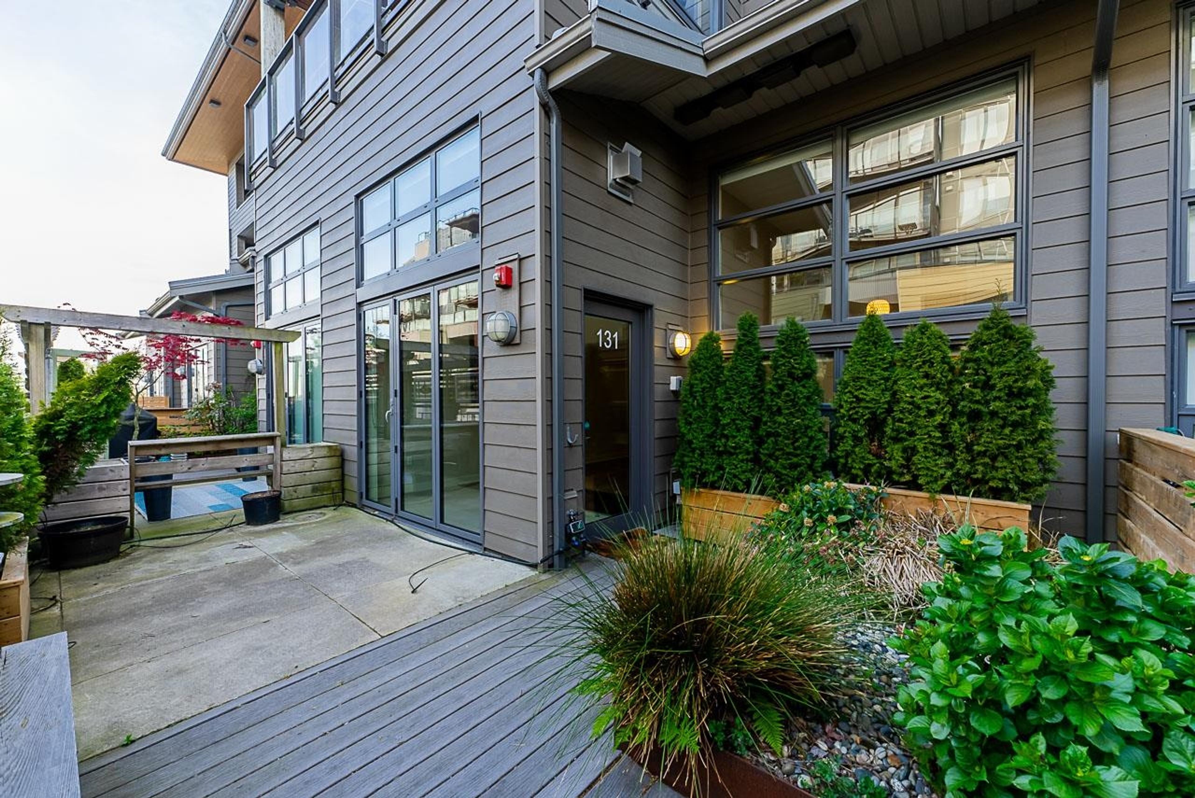 6168 London Road, Richmond - Exteriors - Photo 2