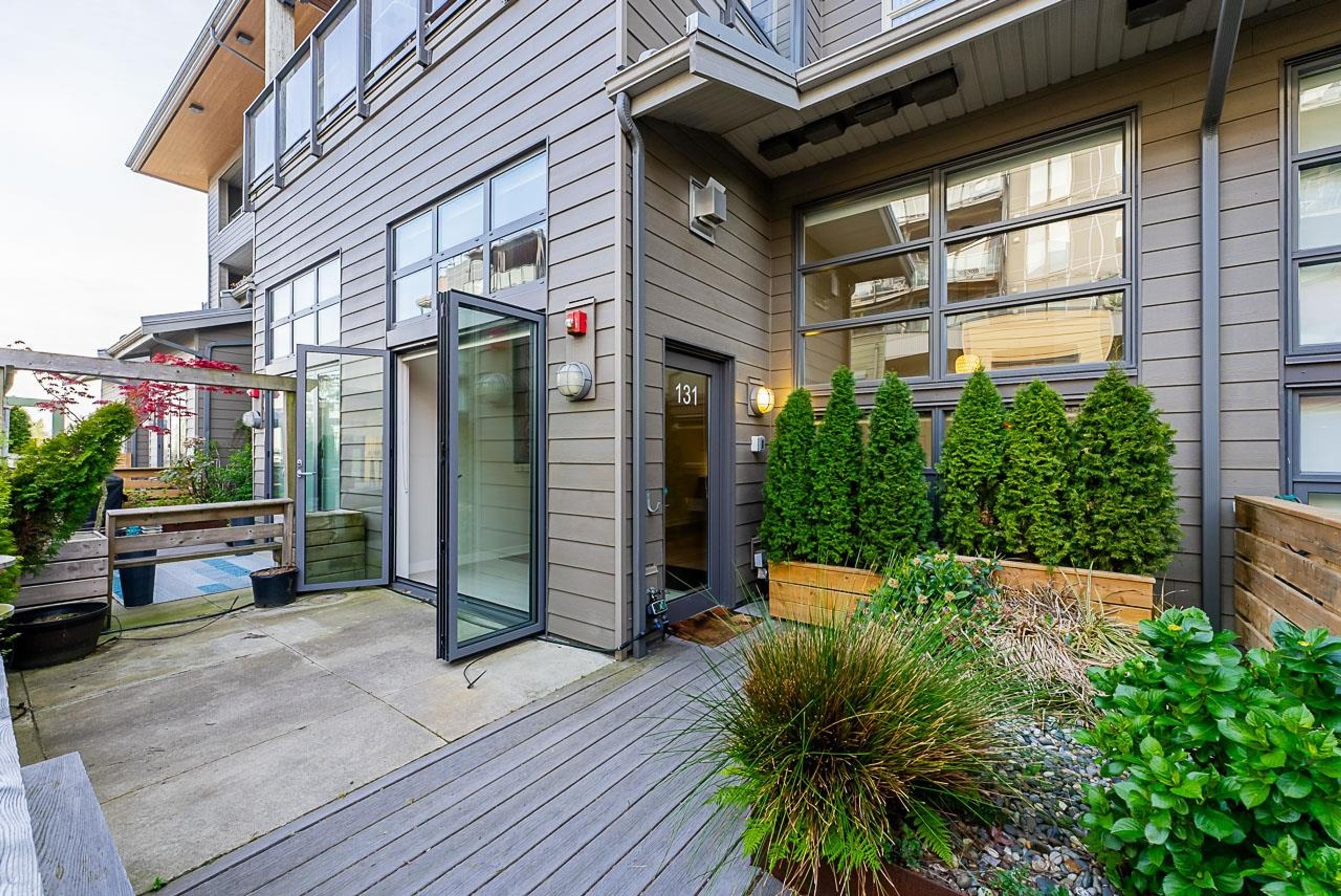 6168 London Road, Richmond - Exteriors - Photo 7