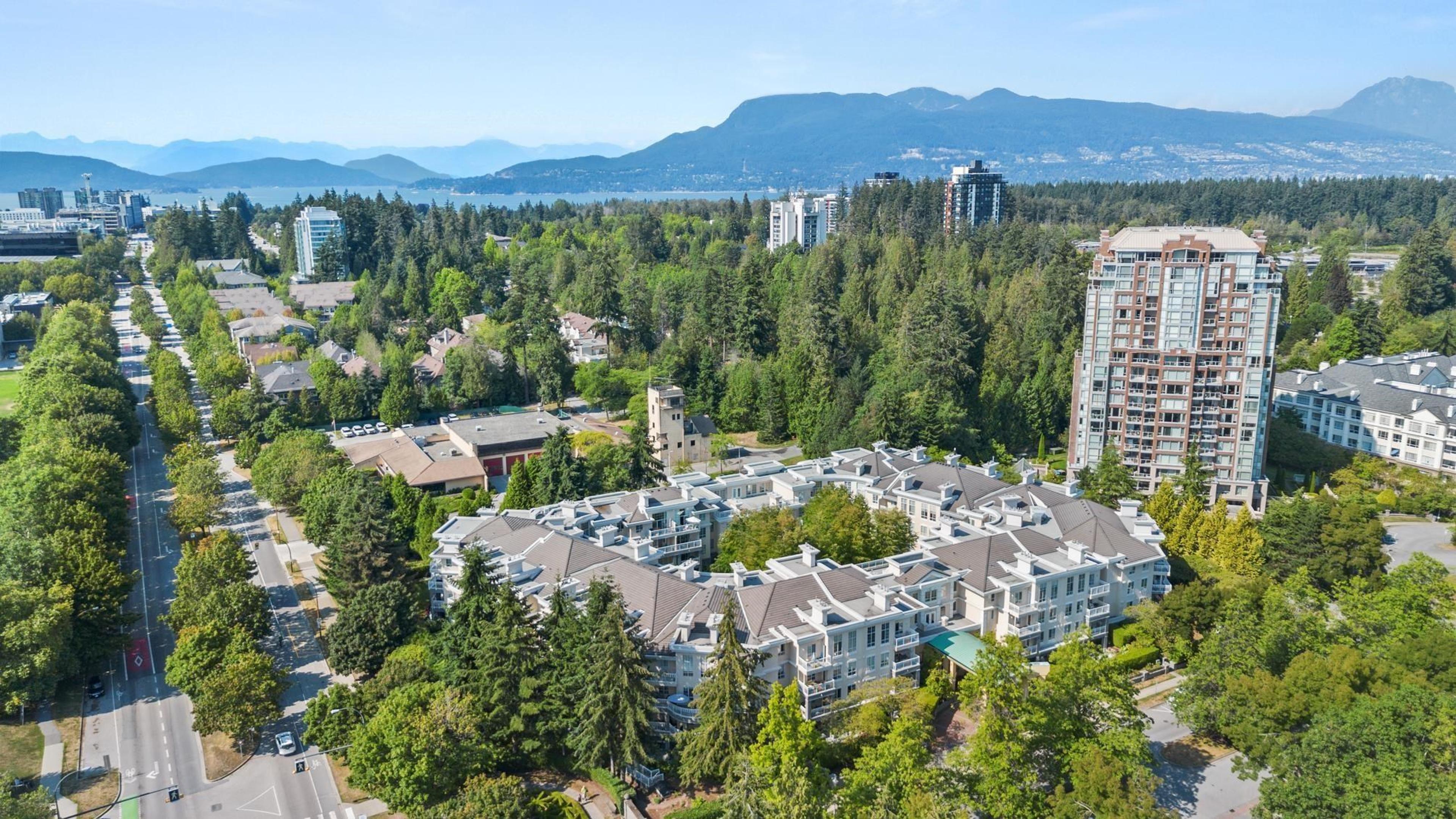 5835 Hampton Place, Vancouver - Exteriors - Full Complex View, Drone/Aerial View - Photo 6