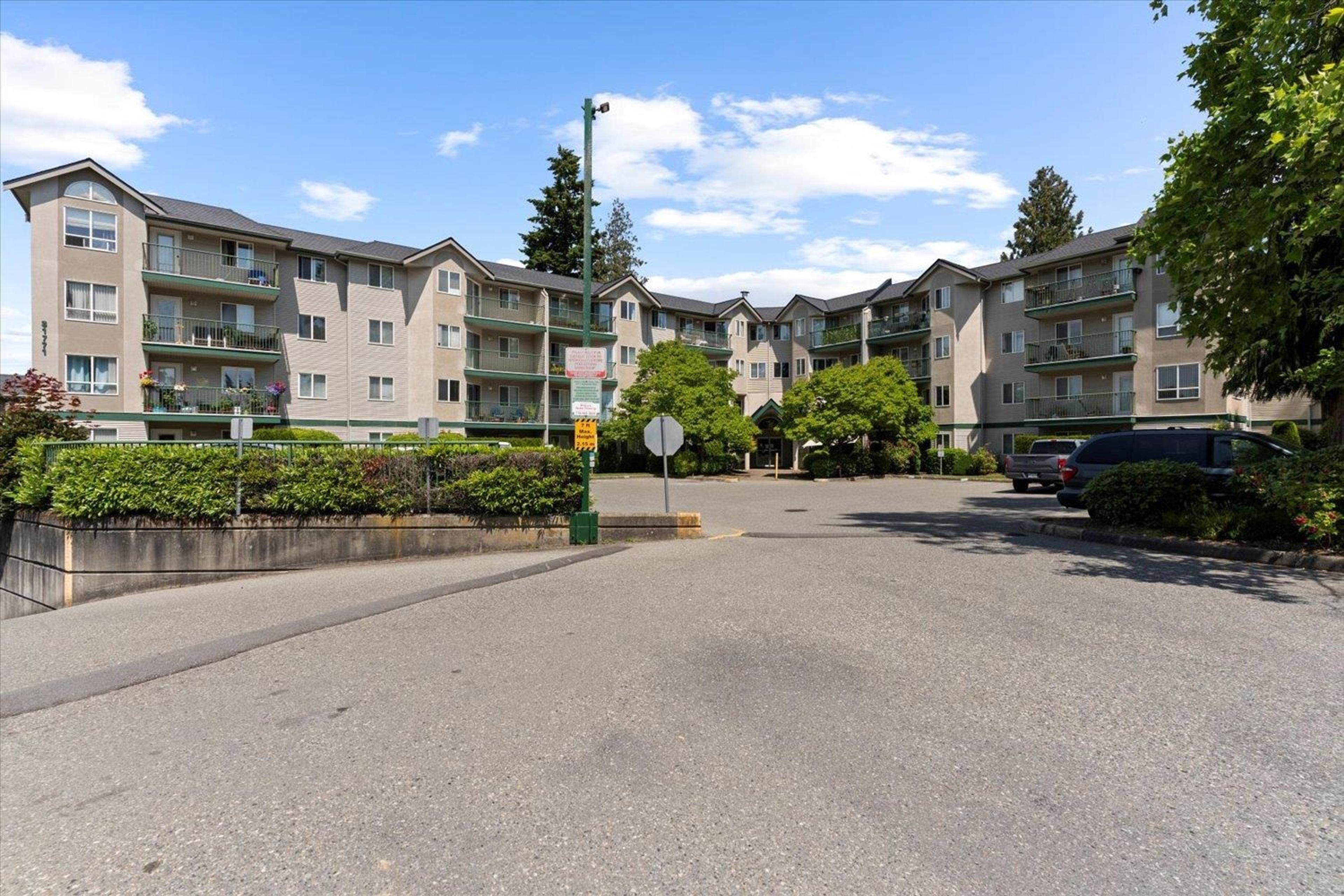 31771 Peardonville Road, Abbotsford - Exteriors - Photo 2