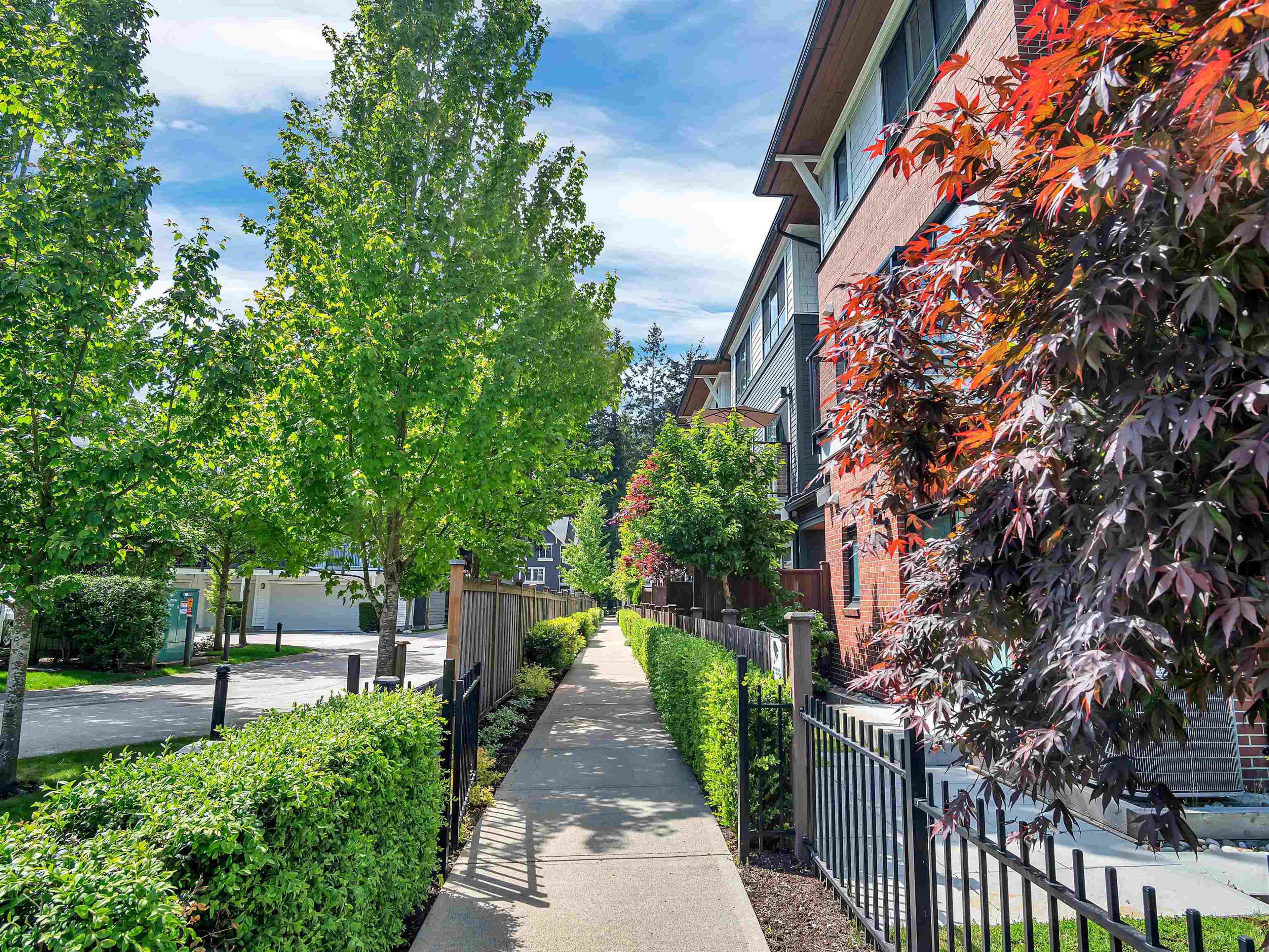 303 171 Street, Surrey - Exteriors - Photo 2