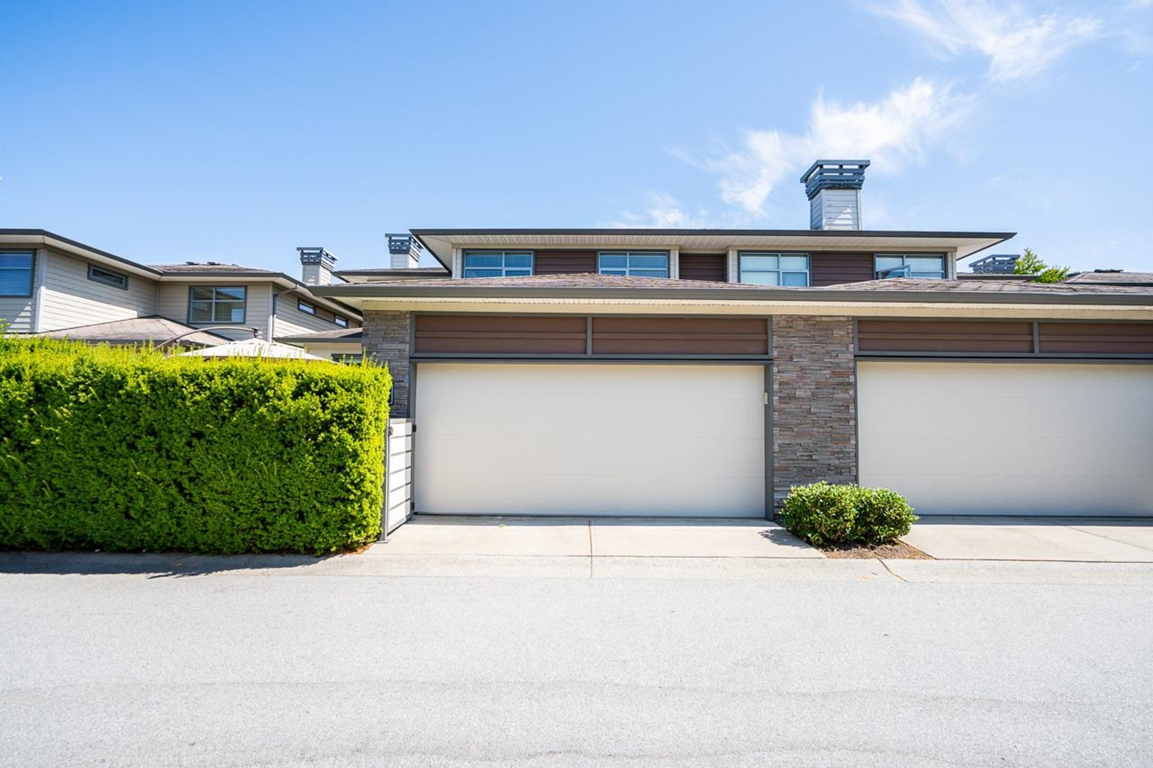 2603 162 Street, Surrey - Exteriors - Photo 2