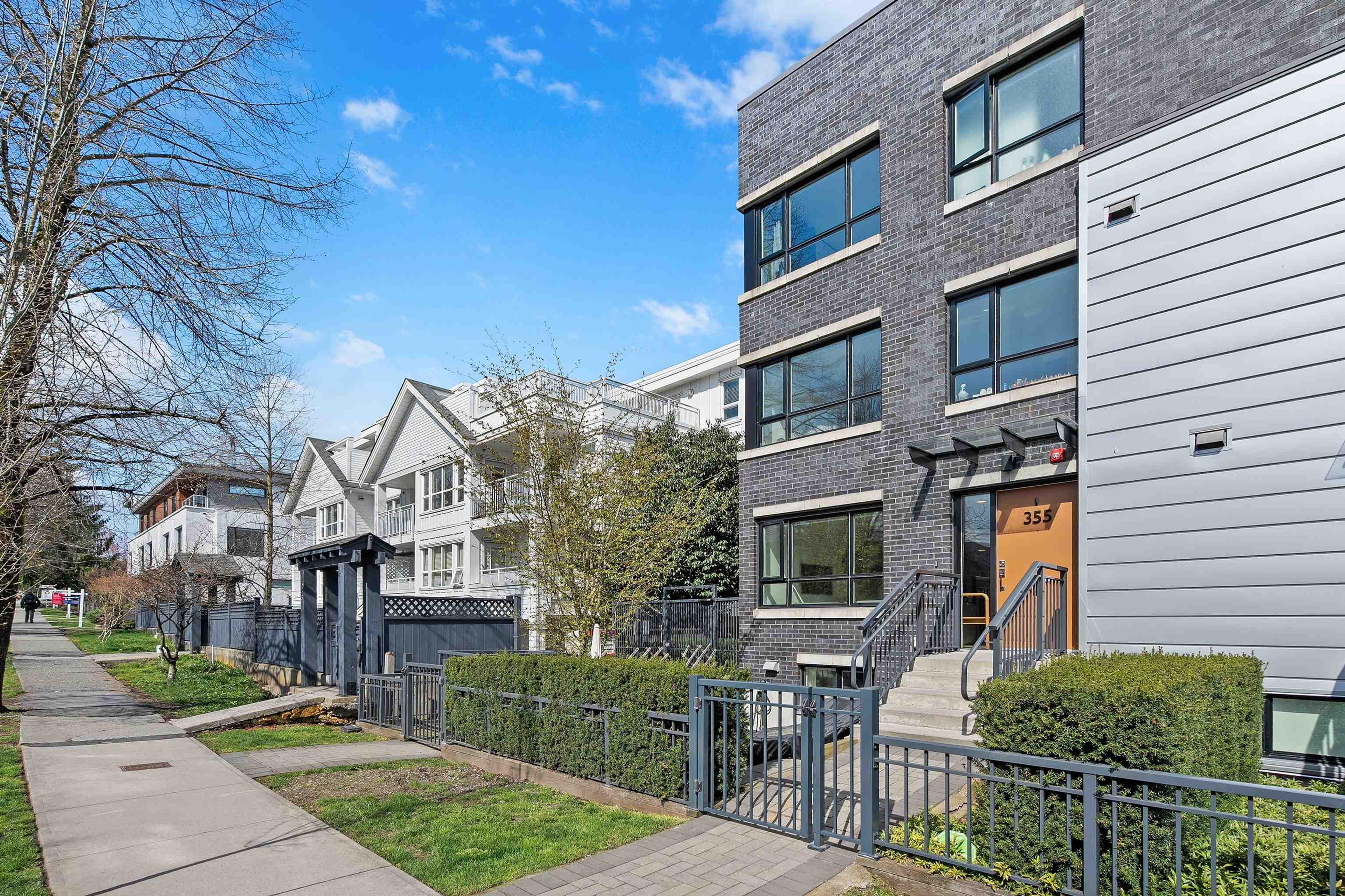 365 E 16th Avenue, Vancouver - Exteriors - Full Complex View - Photo 7