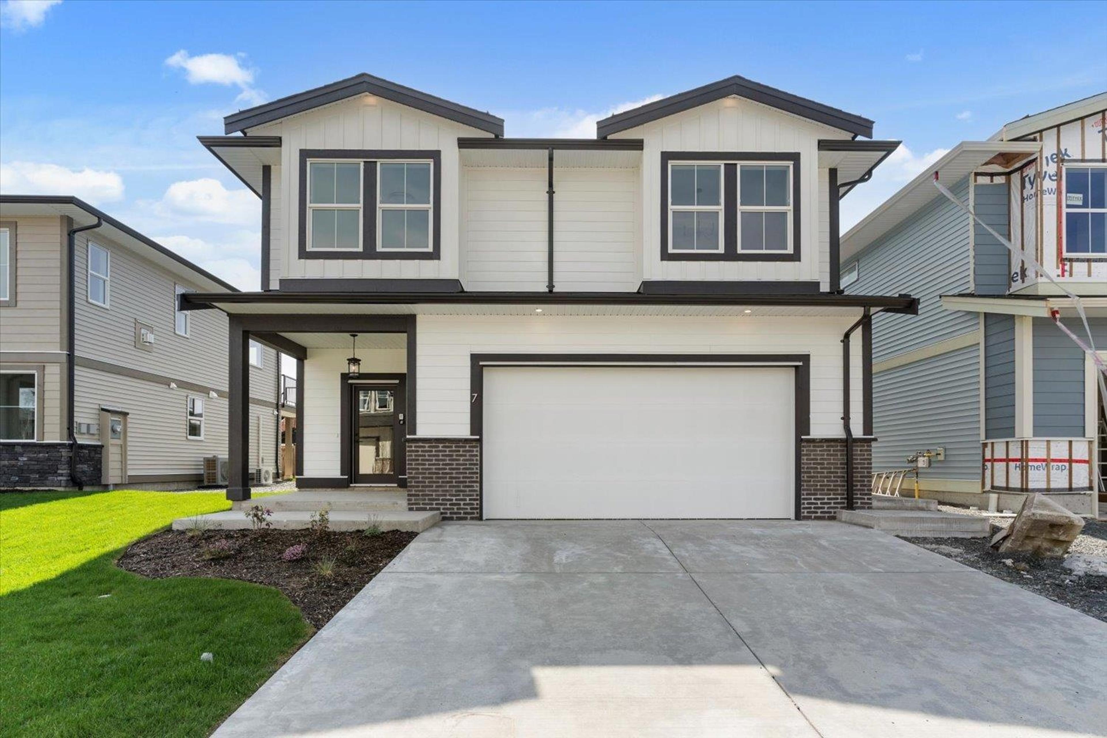 46058 Bonny Avenue, Chilliwack - Exteriors - Photo 3