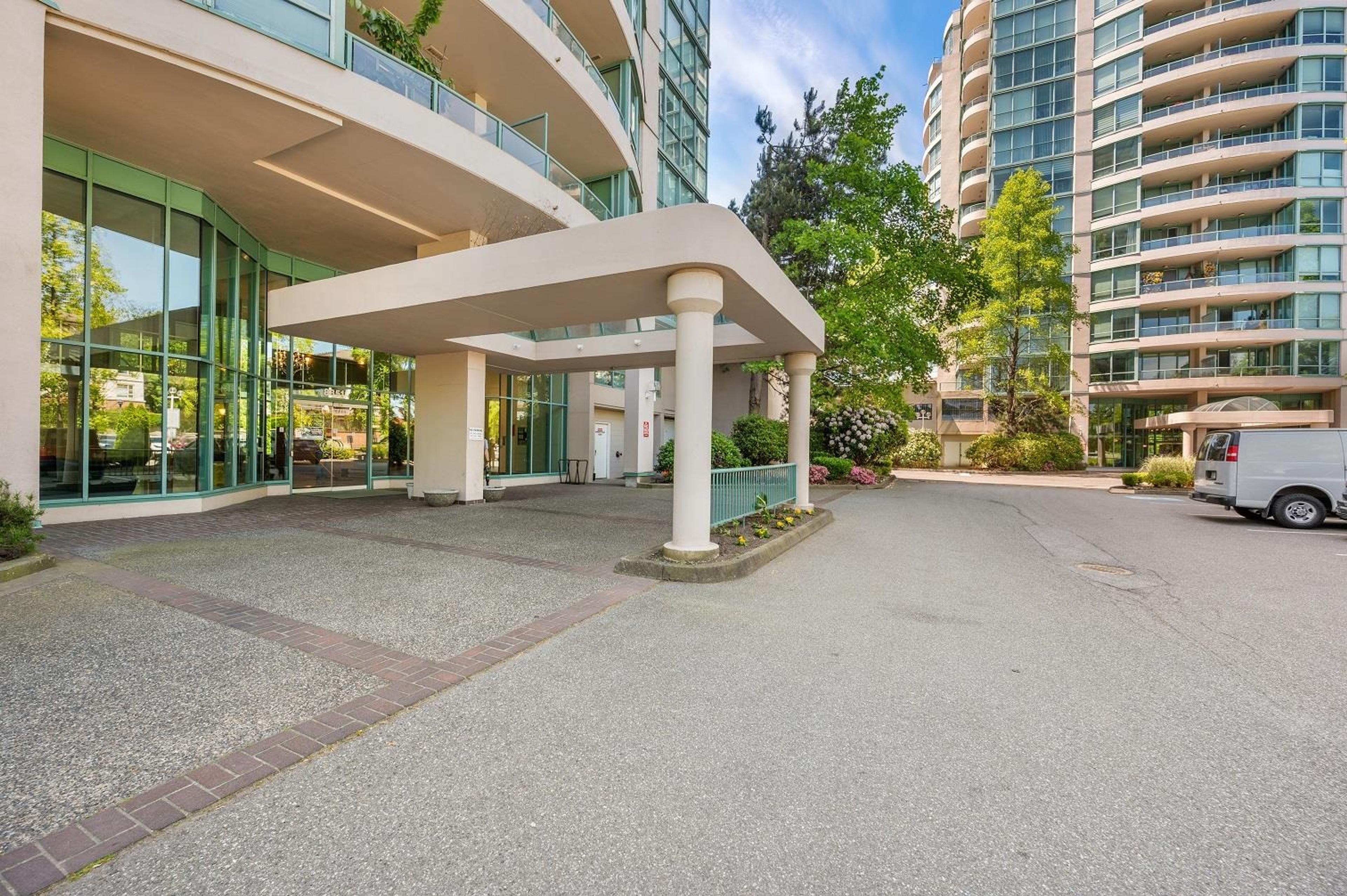 8811 Lansdowne Road, Richmond - Exteriors - Full Complex View - Photo 4