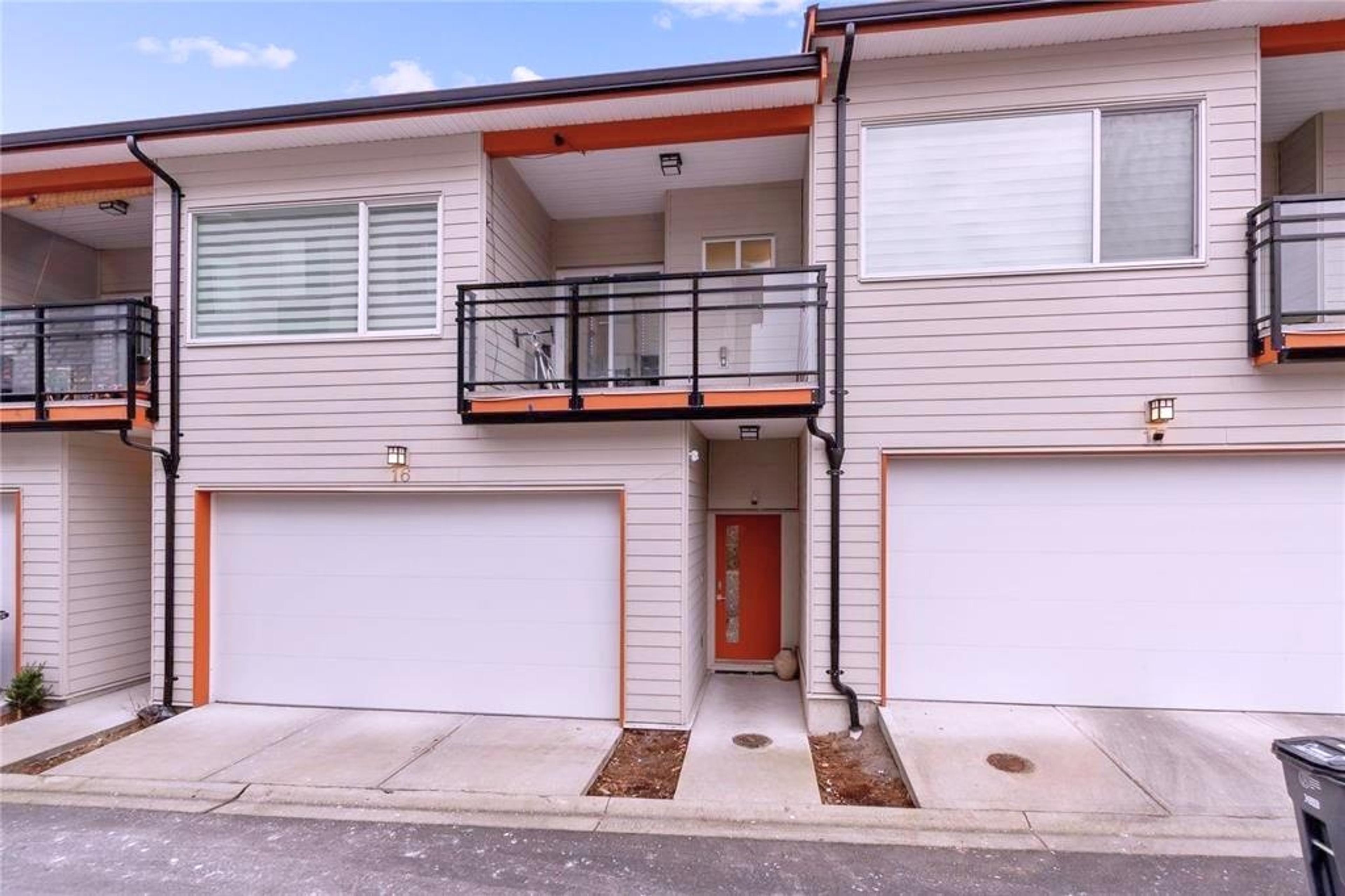 5960 142 Street, Surrey - Exteriors - Photo 1