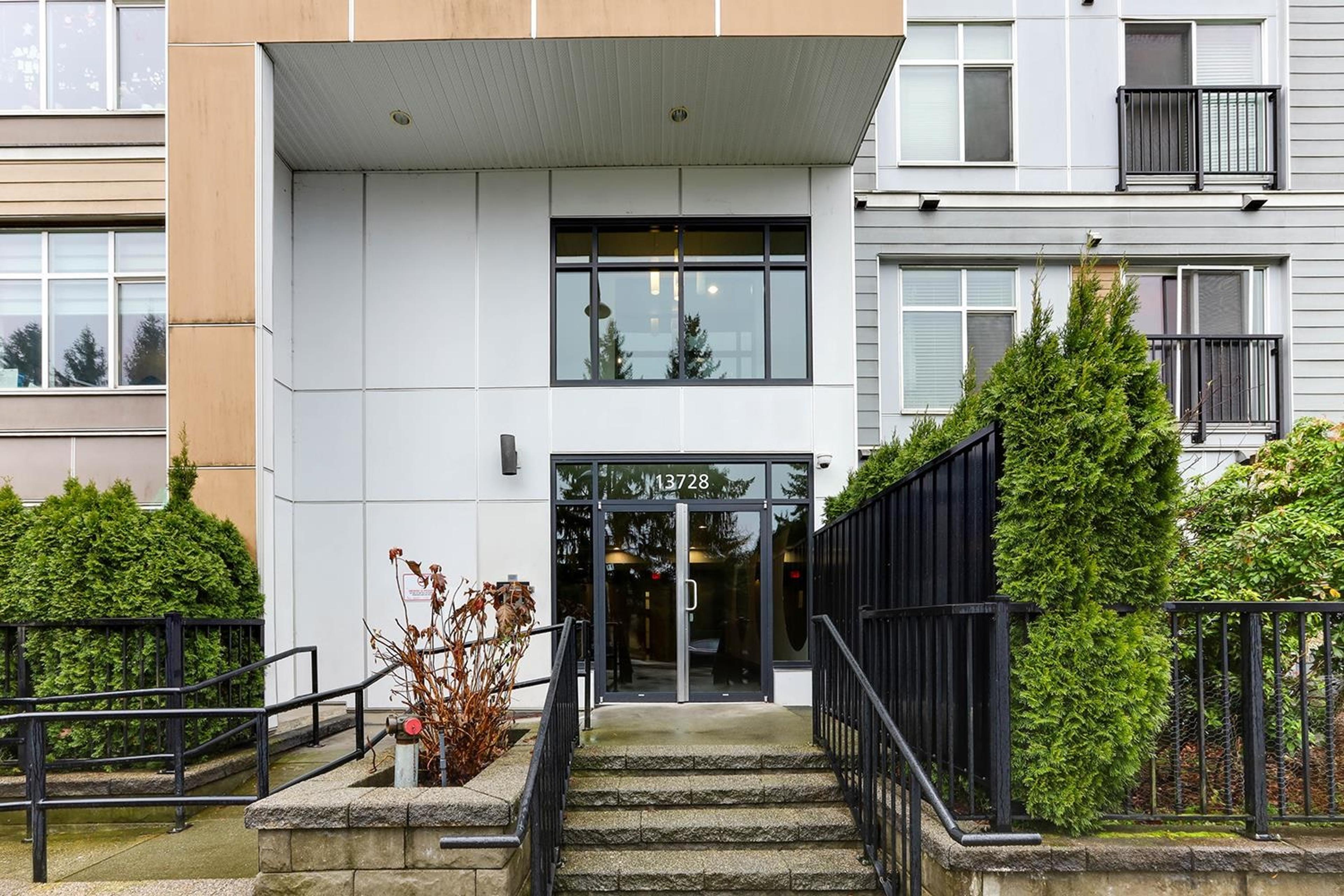 13728 108 Avenue, Surrey - Exteriors - Photo 2