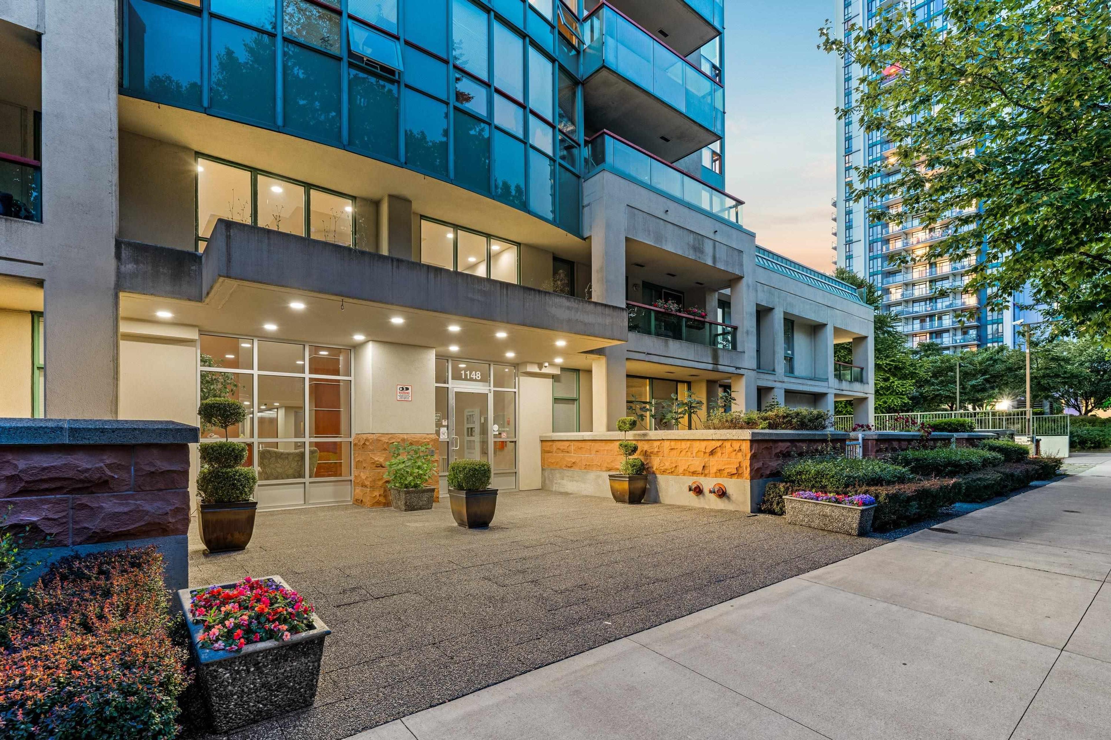 1148 Heffley Crescent, Coquitlam - Exteriors - Photo 2