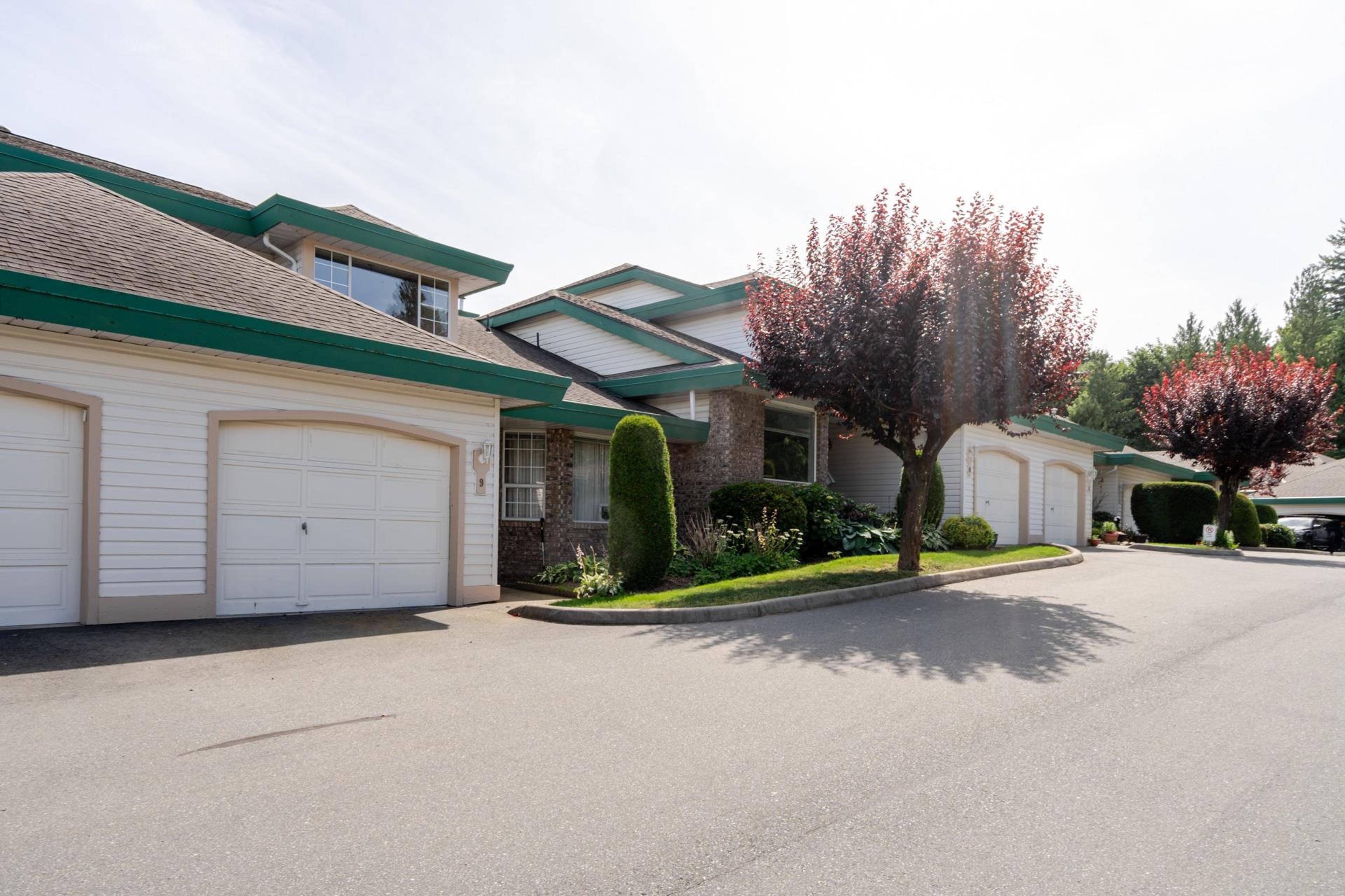 3115 Trafalgar Street, Abbotsford - Exteriors - Full Complex View - Photo 4
