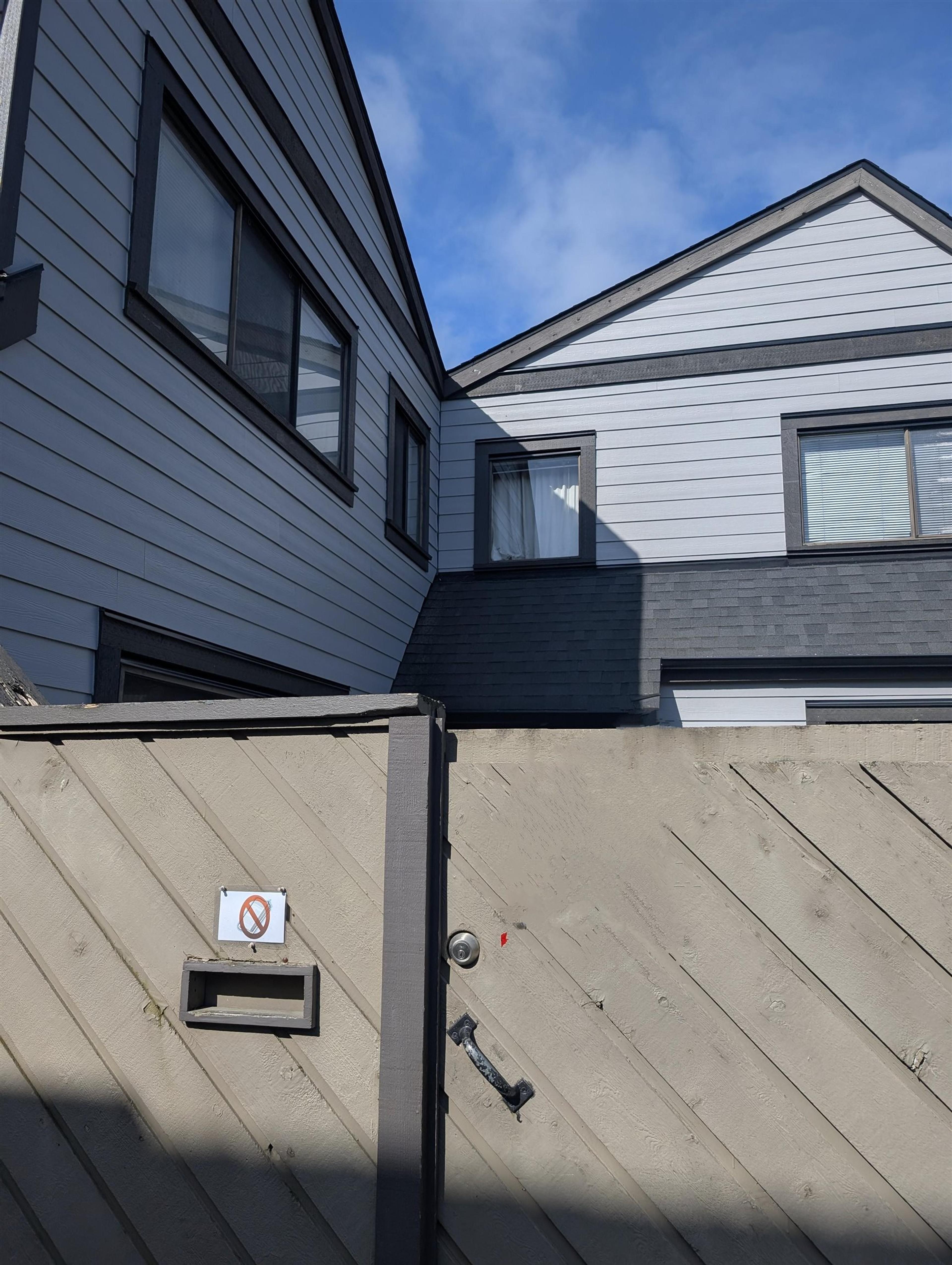 5421 10 Avenue, Delta - Exteriors - Photo 1