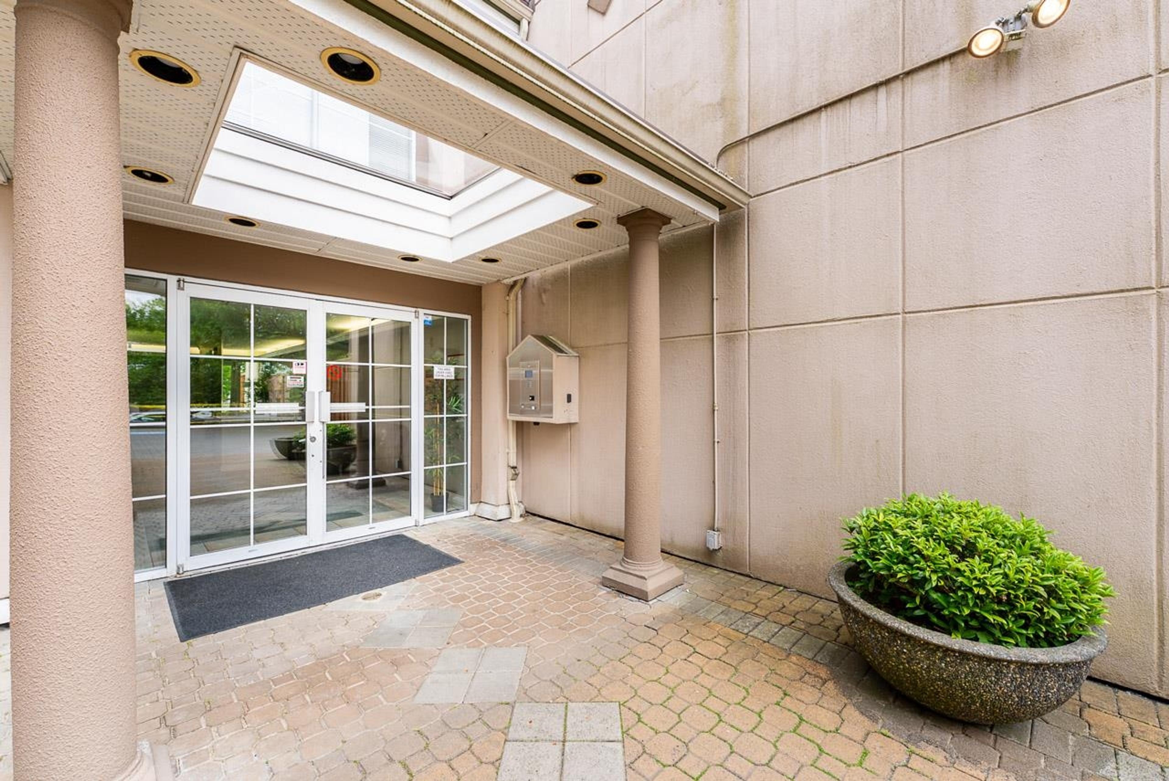 2678 Dixon Street, Port Coquitlam - Exteriors - Photo 2