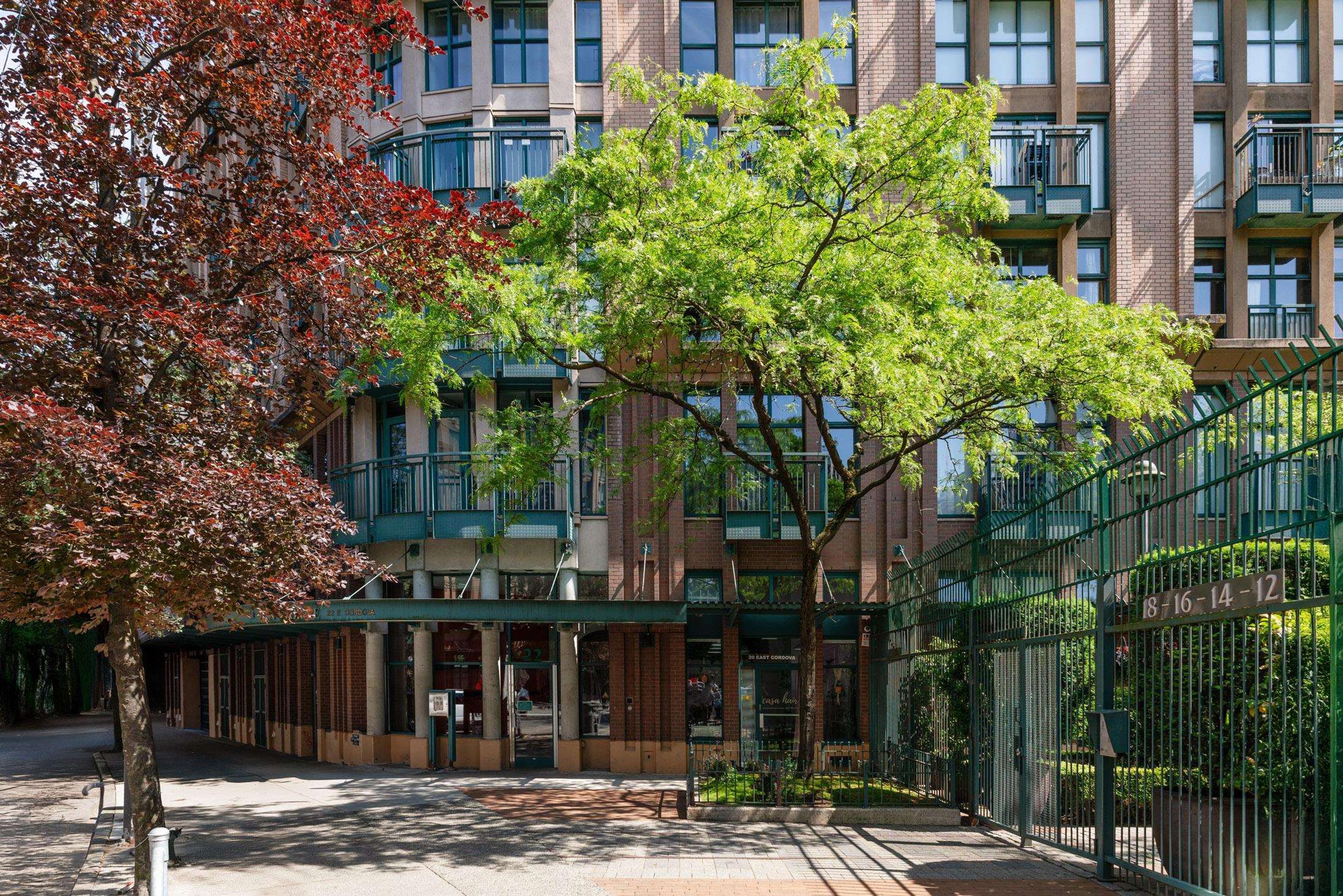 22 E Cordova Street, Vancouver - Exteriors - Photo 3