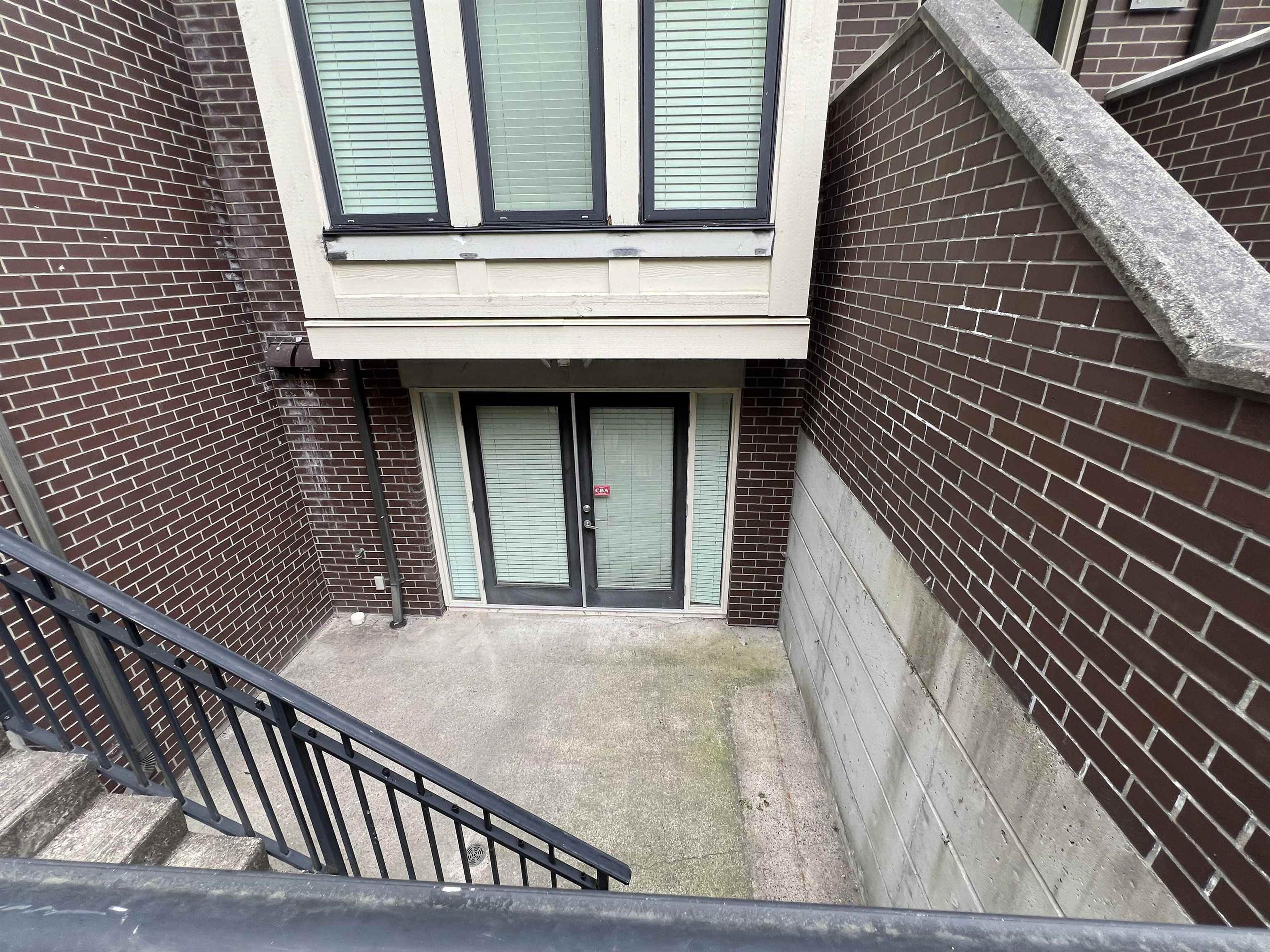 5879 Gray Avenue, Vancouver - Exteriors - Photo 3