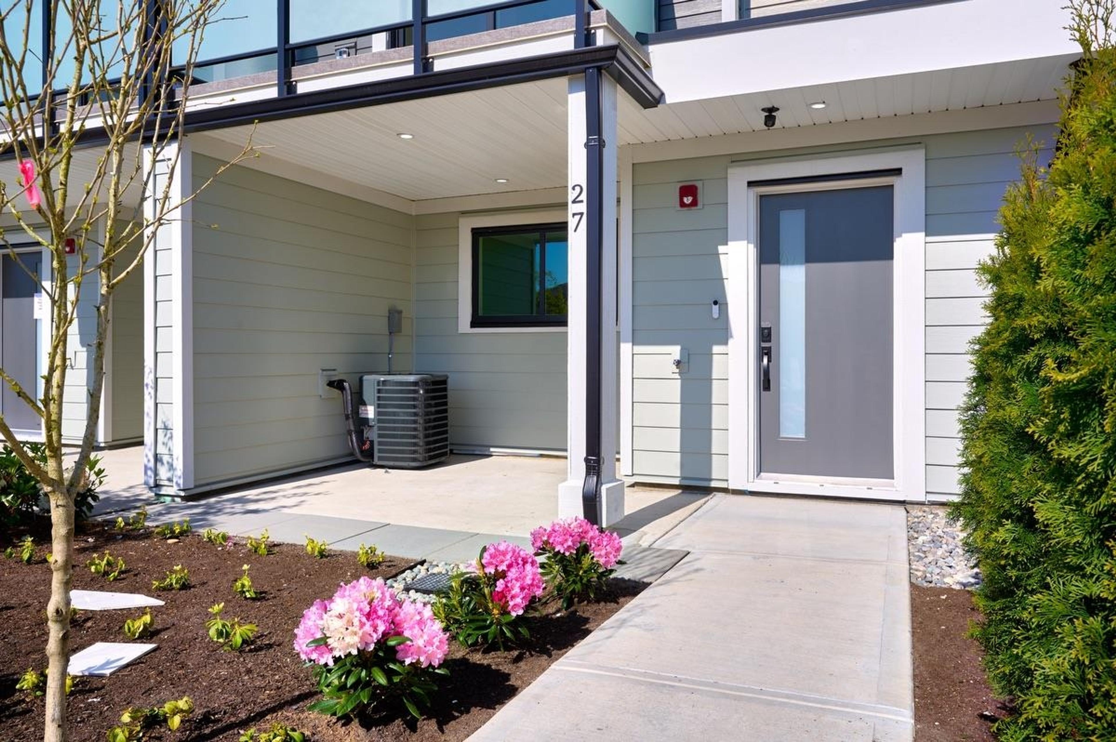 1115 Roma Avenue, New Westminster - Exteriors - Photo 1